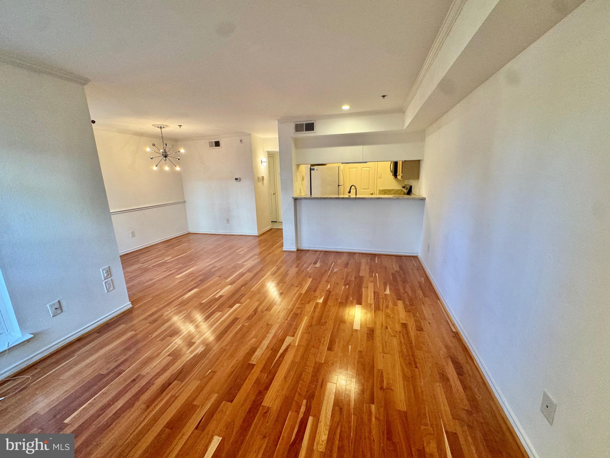 FOUNTAINS AT MCLEAN - Residential Lease