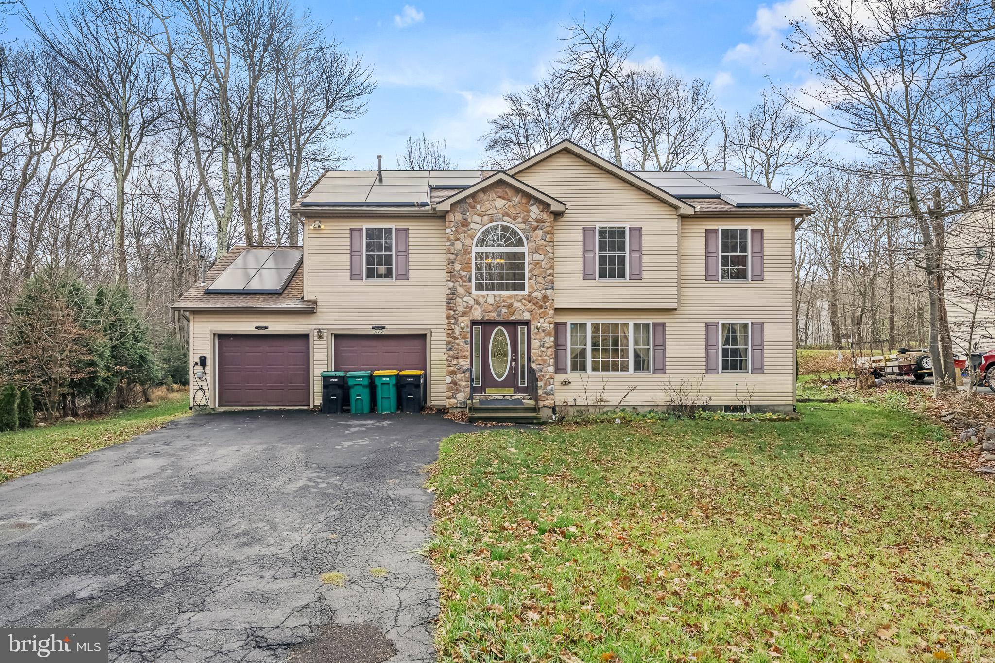 POCONO FARMS EAST - Residential