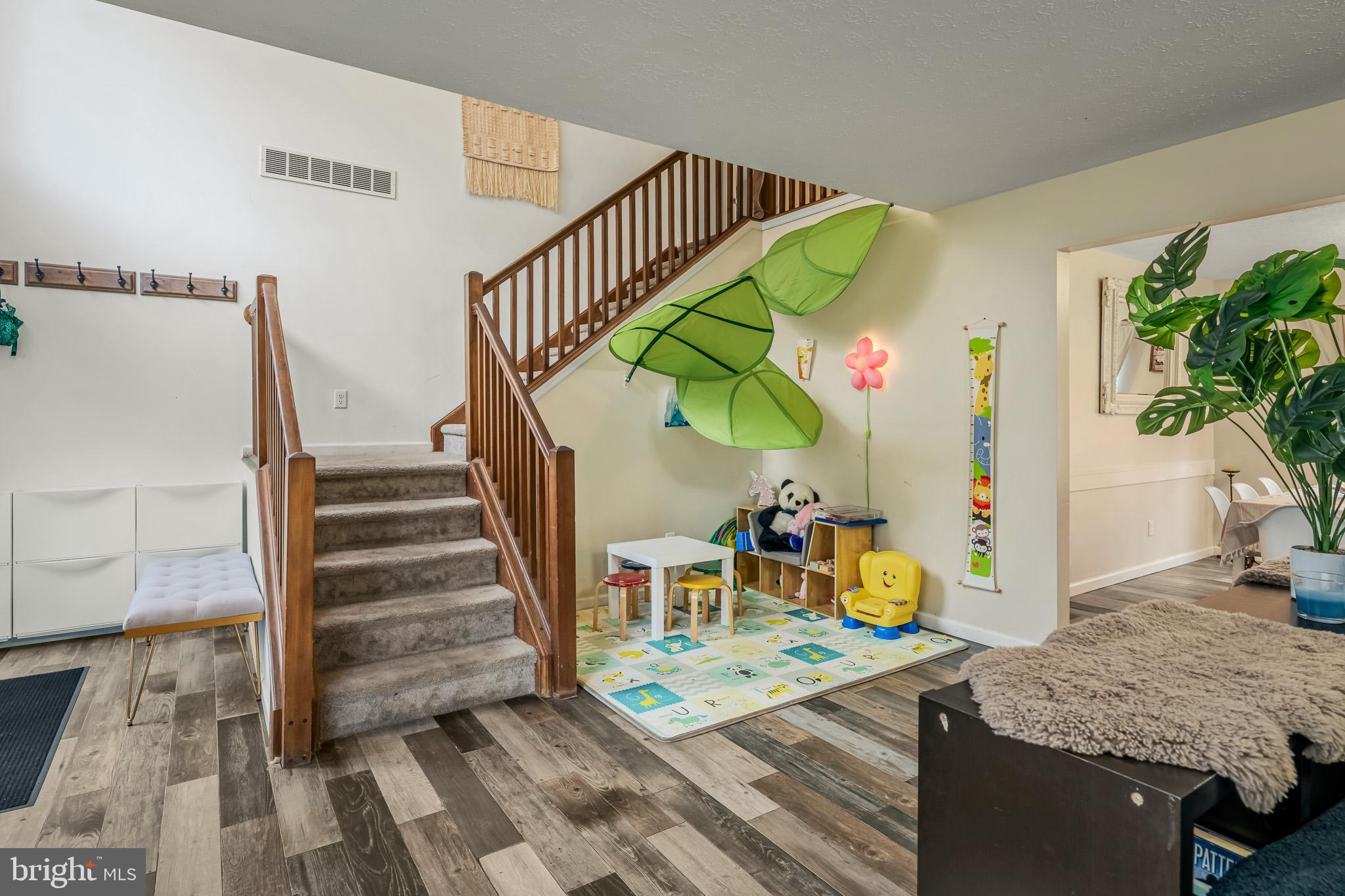 POCONO FARMS EAST - Residential