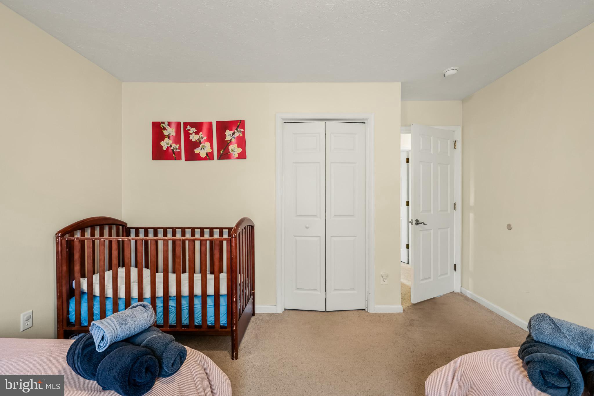 POCONO FARMS EAST - Residential