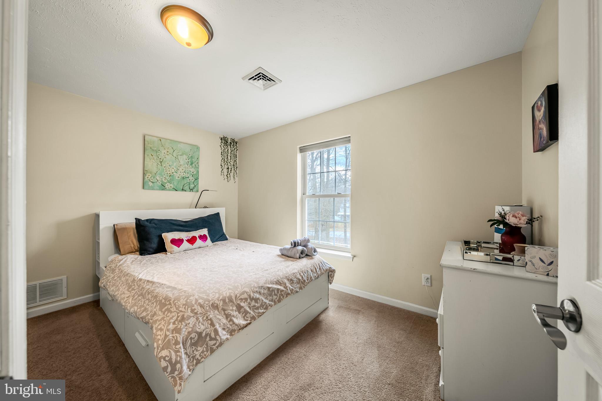 POCONO FARMS EAST - Residential