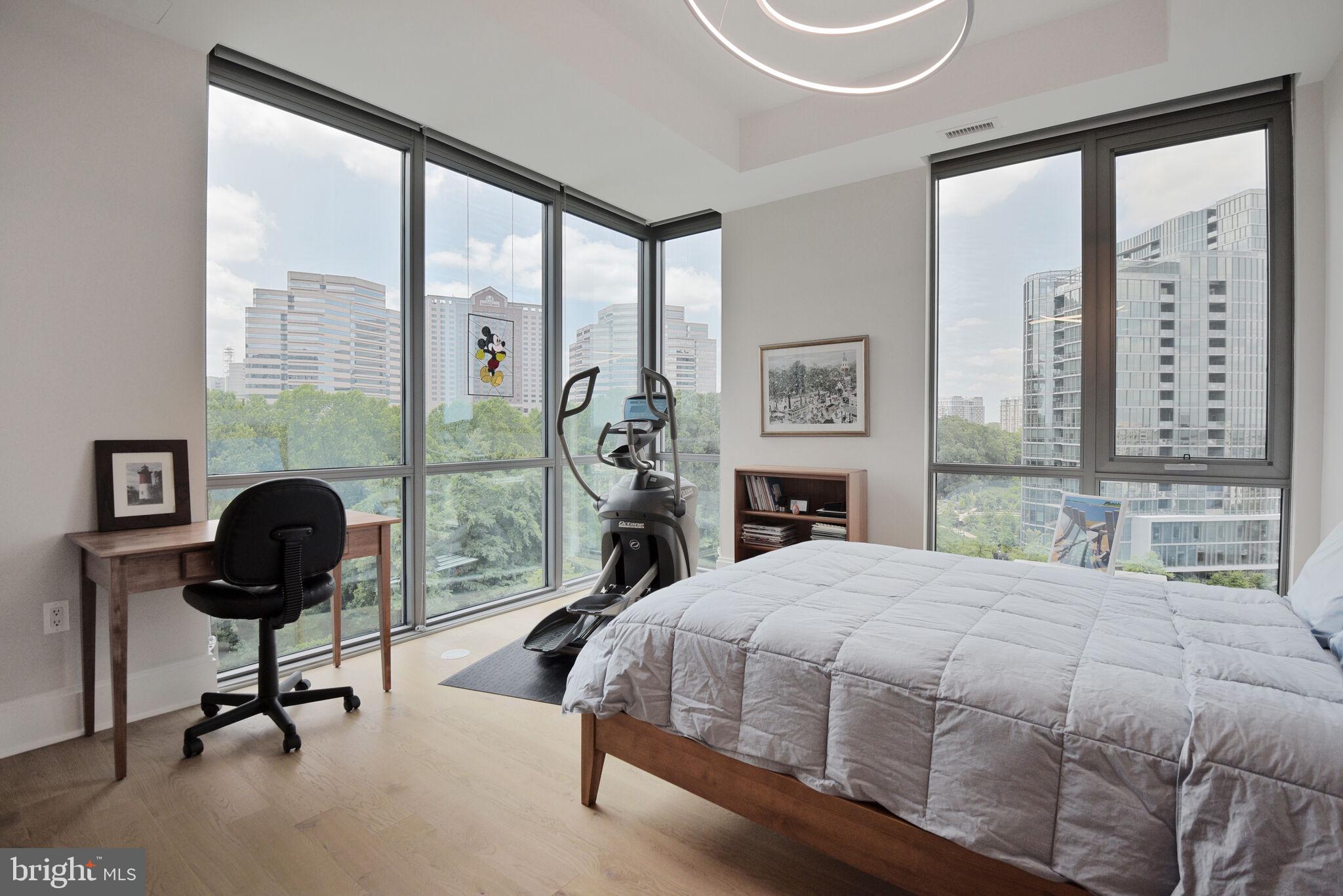 TYSONS CORNER - Residential