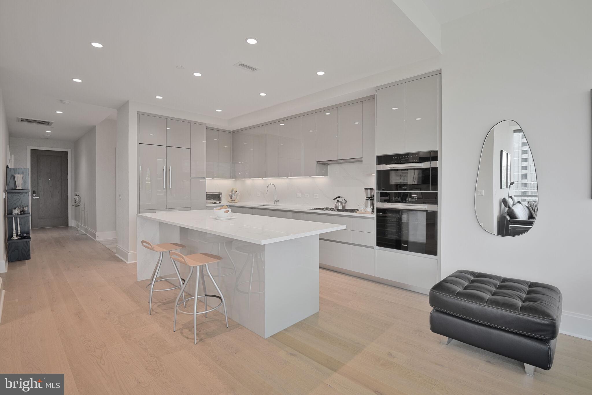 TYSONS CORNER - Residential