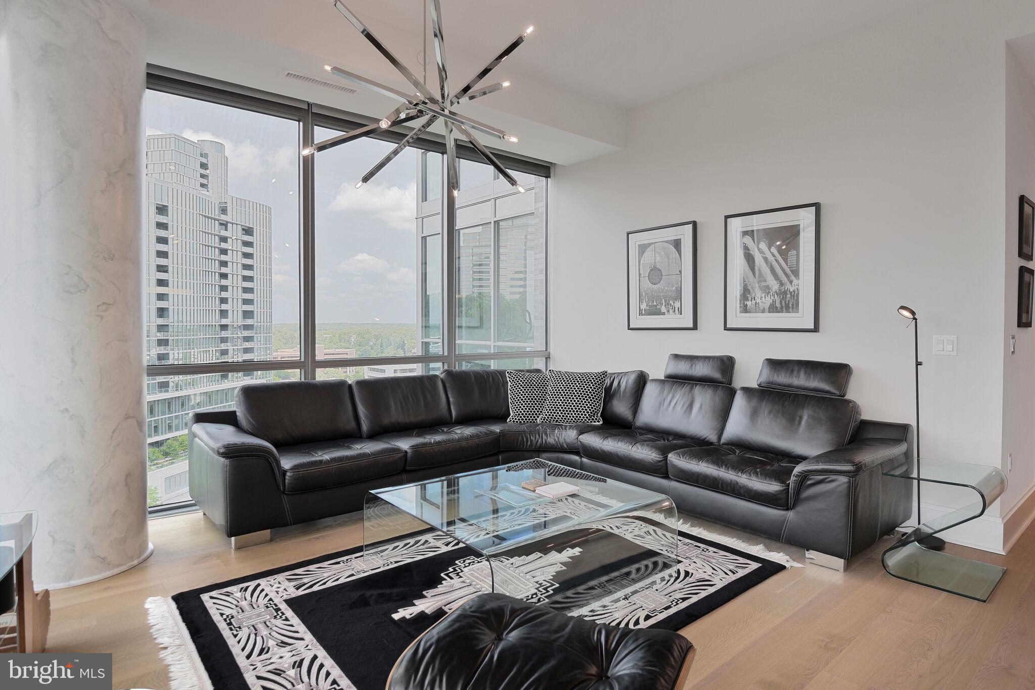 TYSONS CORNER - Residential