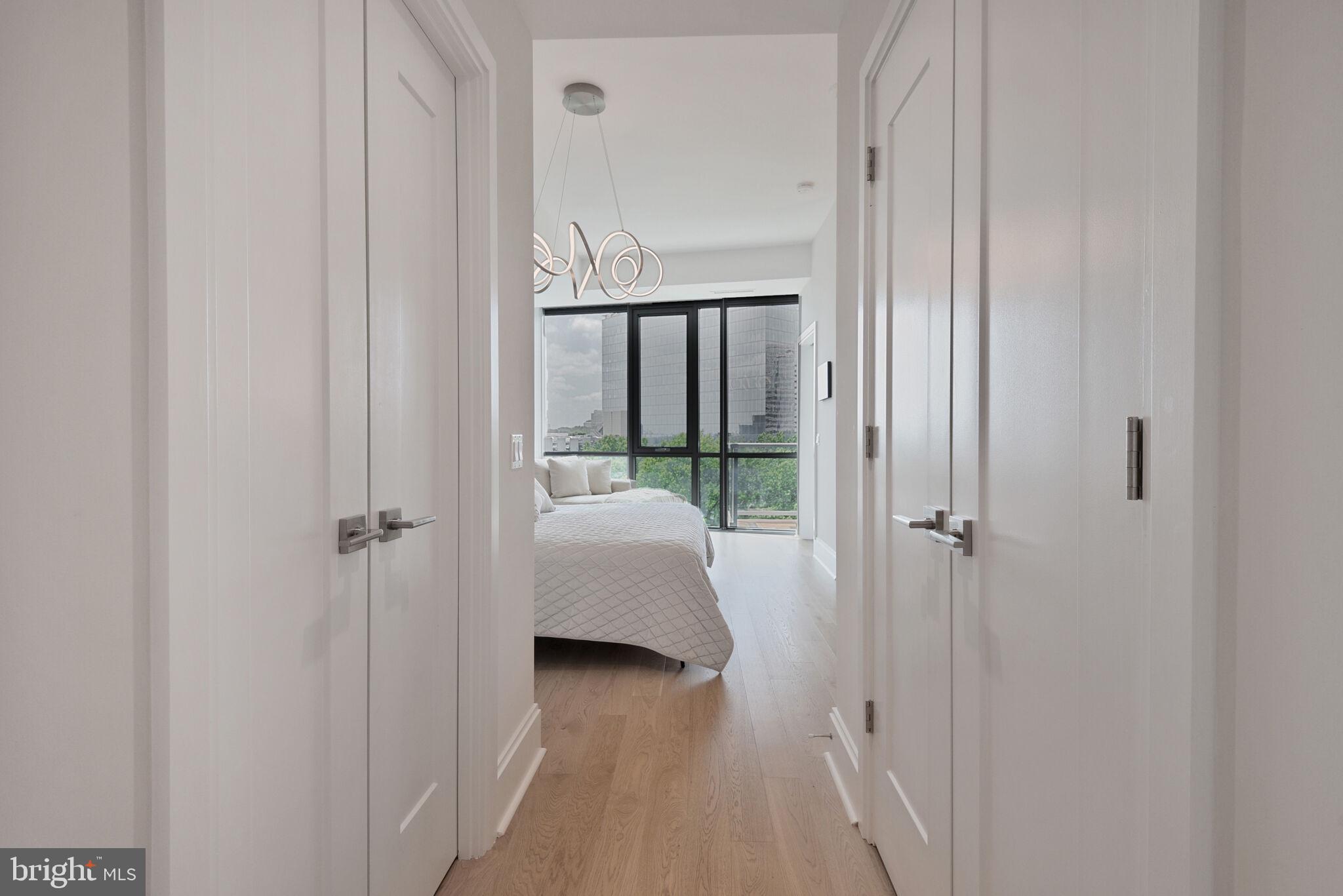 TYSONS CORNER - Residential