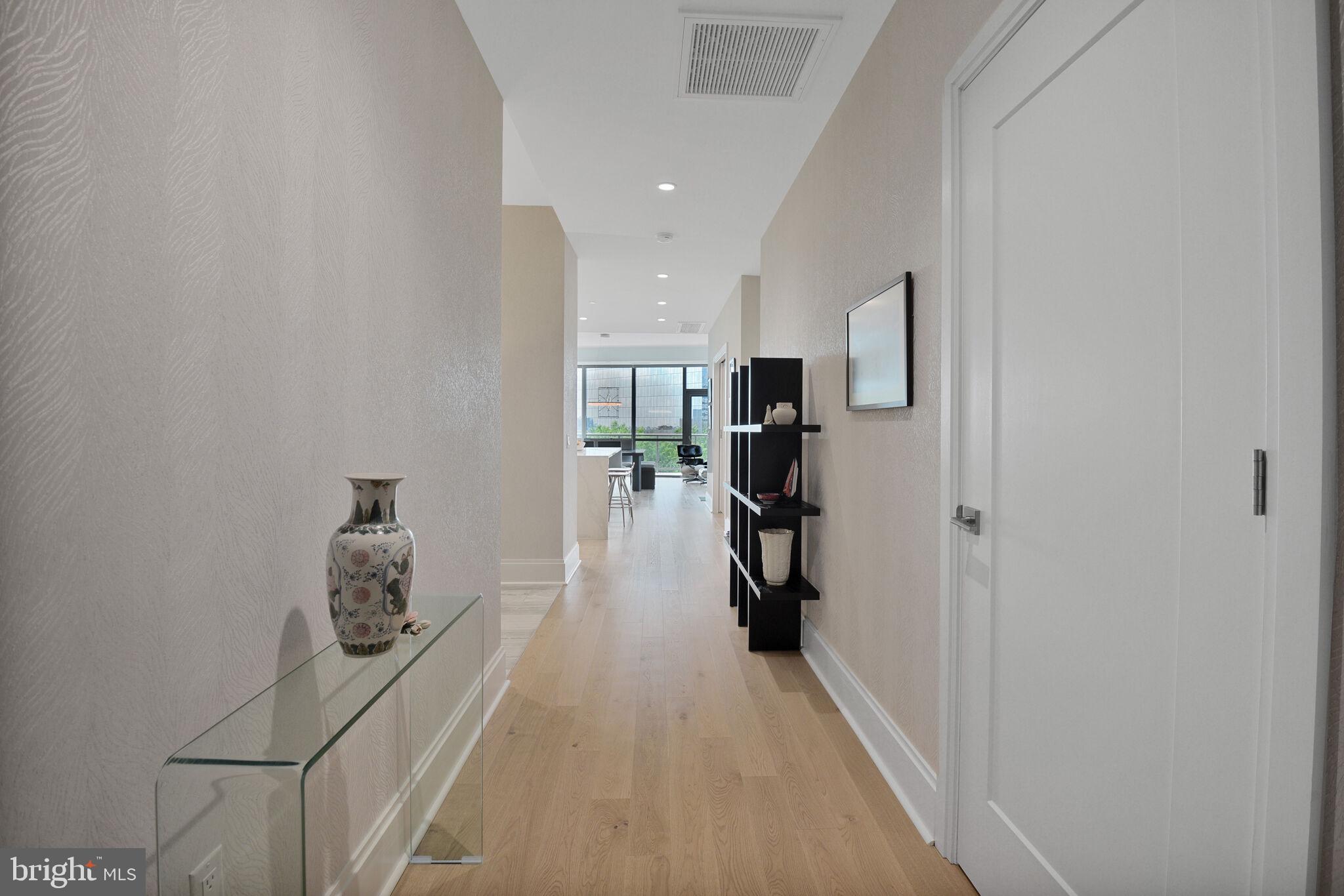 TYSONS CORNER - Residential