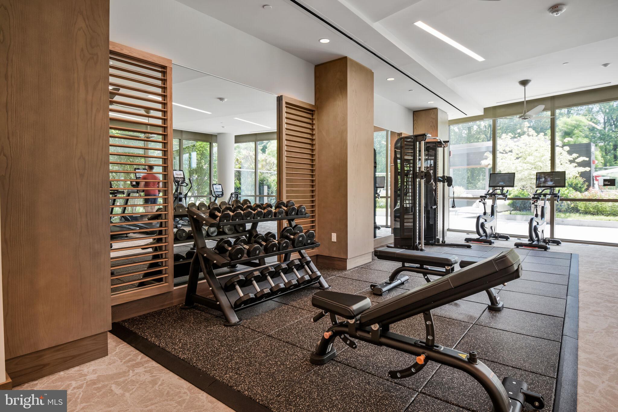 TYSONS CORNER - Residential