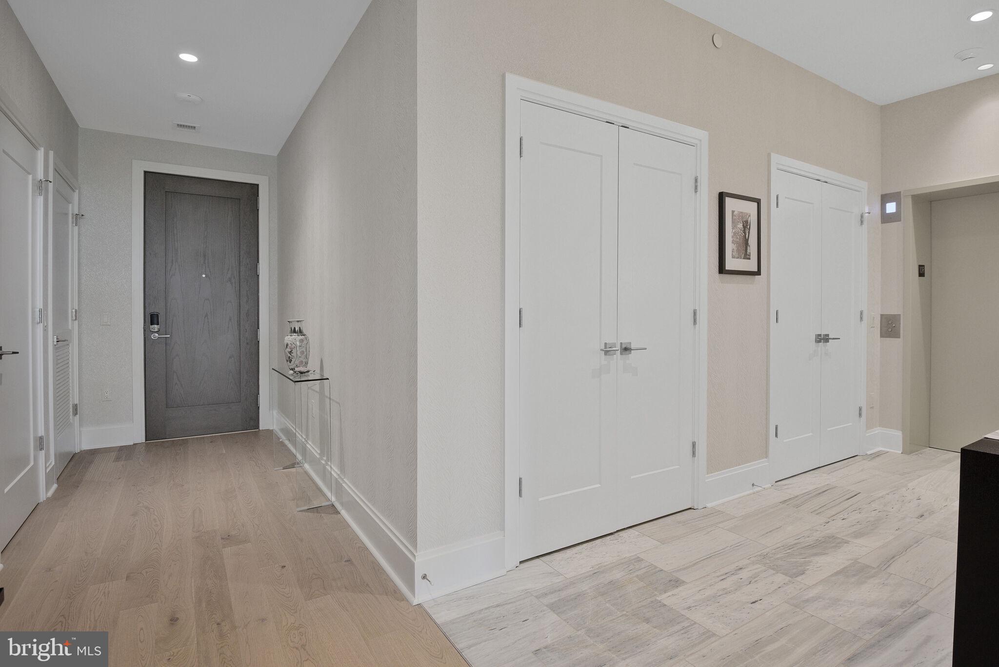 TYSONS CORNER - Residential