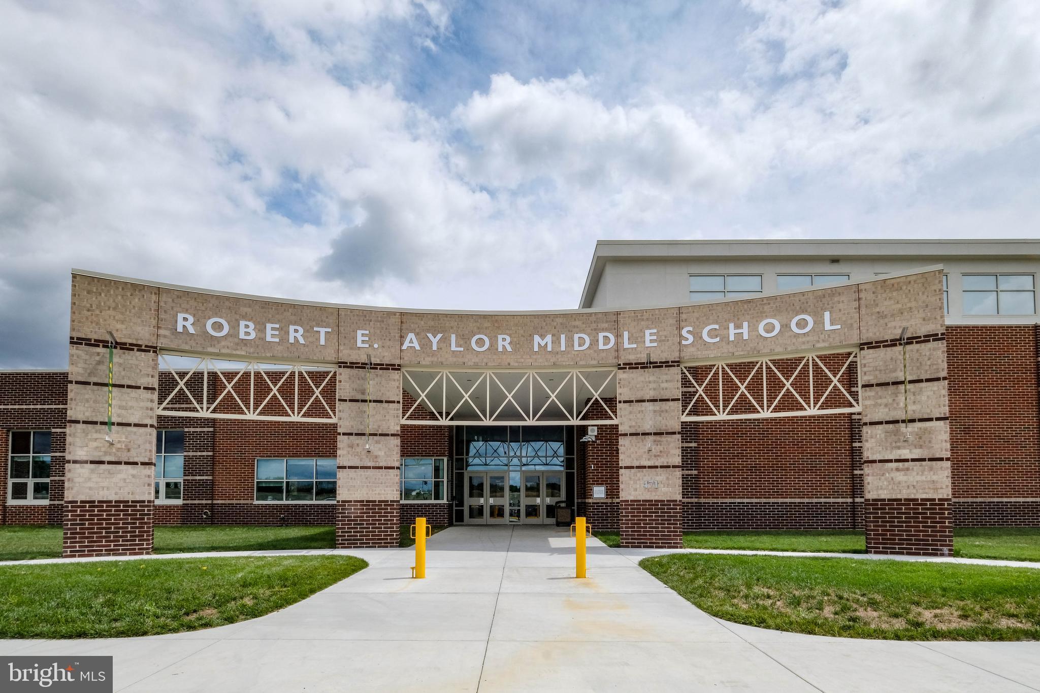 JEFFERSON VILLAGE - Residential