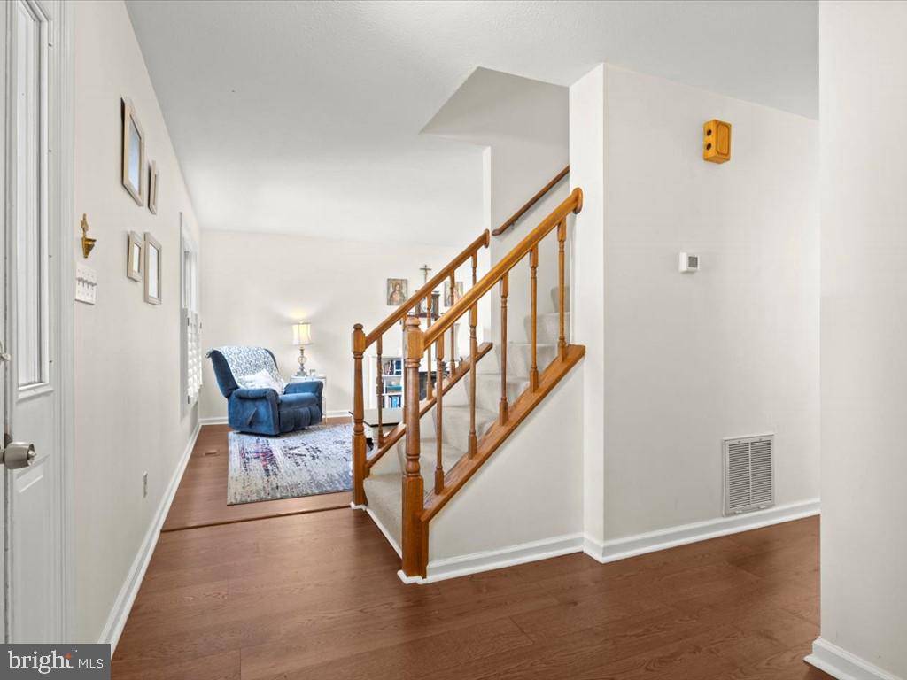 JEFFERSON VILLAGE - Residential