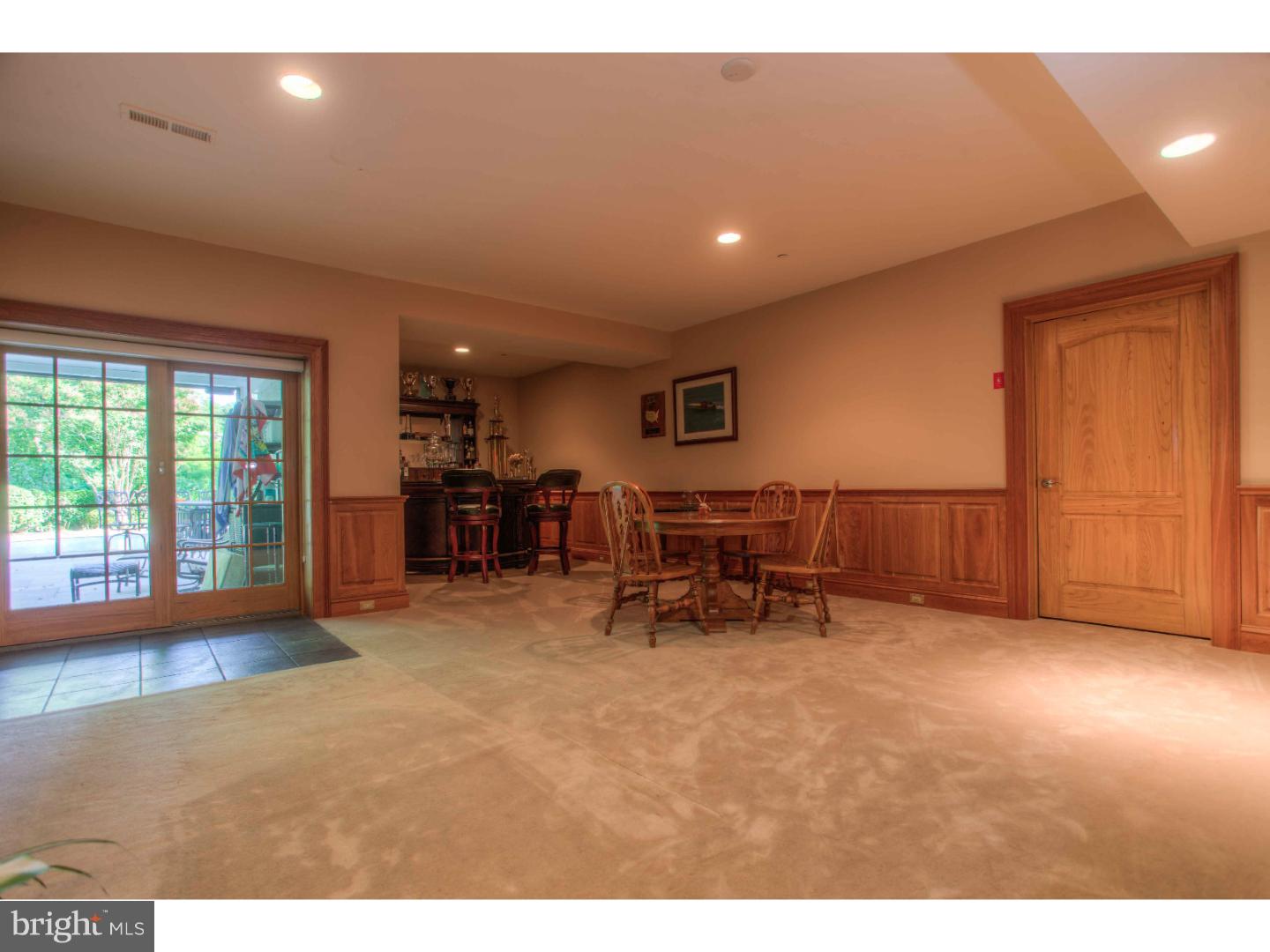 WHITEGATE - Residential