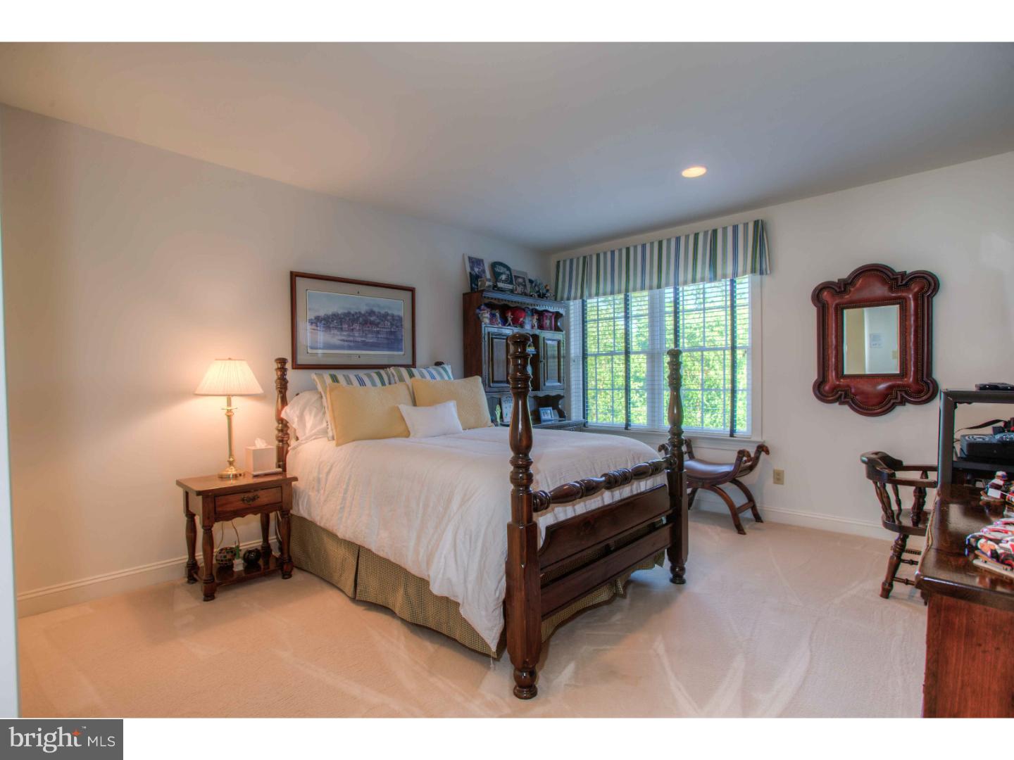 WHITEGATE - Residential