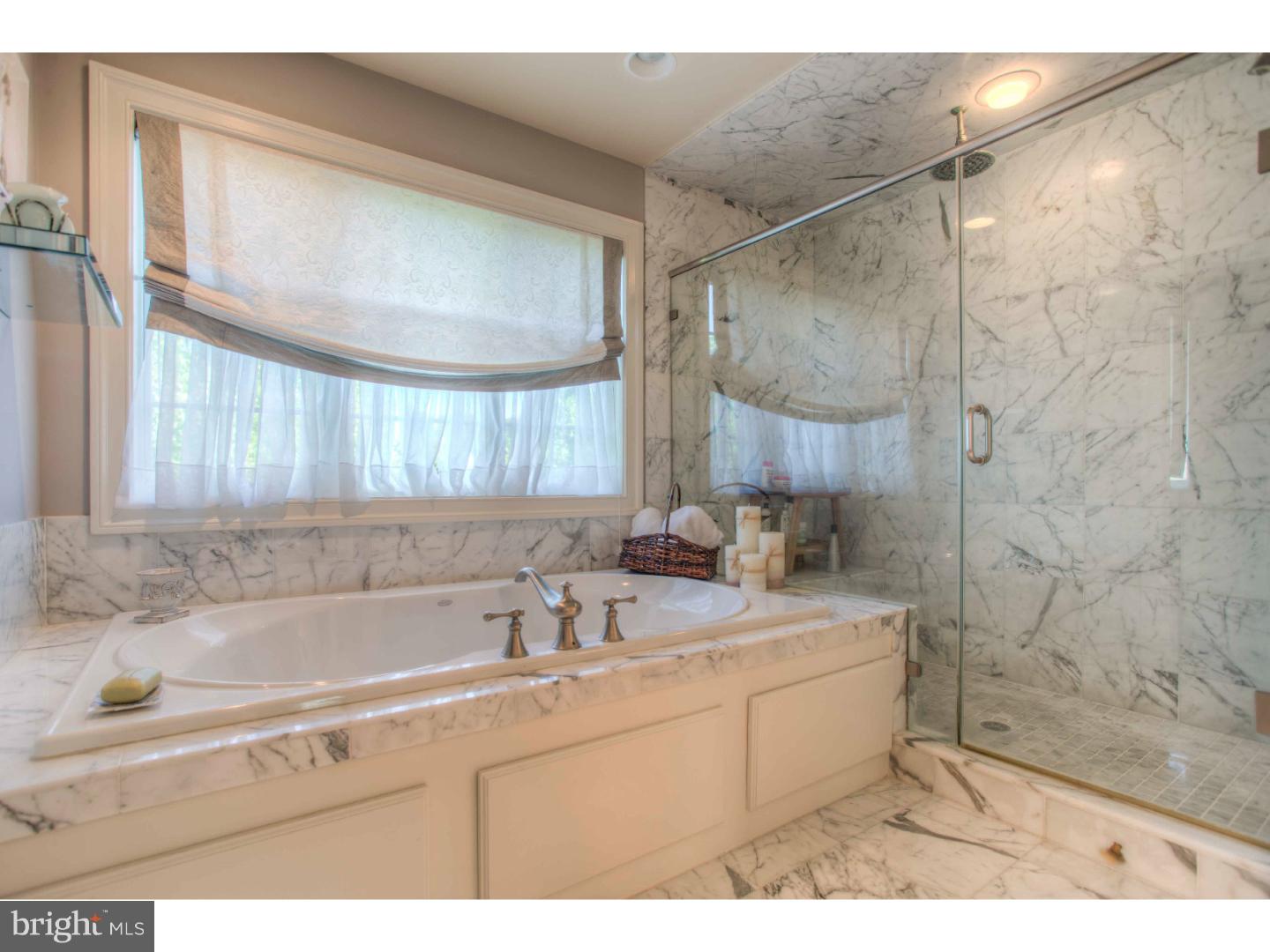 WHITEGATE - Residential