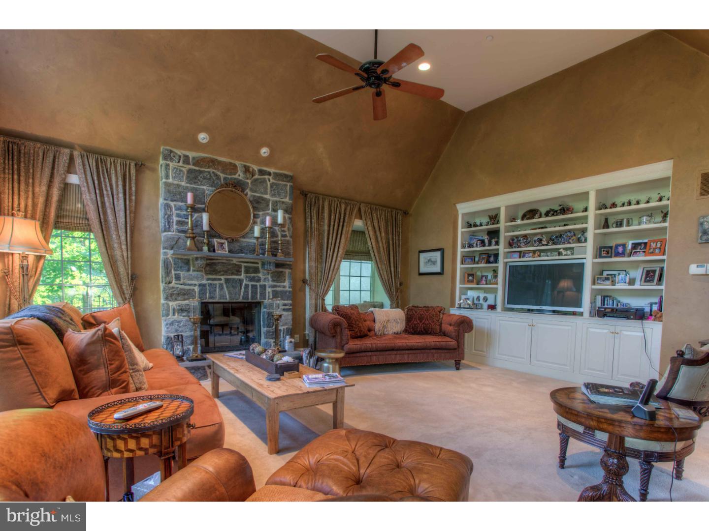 WHITEGATE - Residential