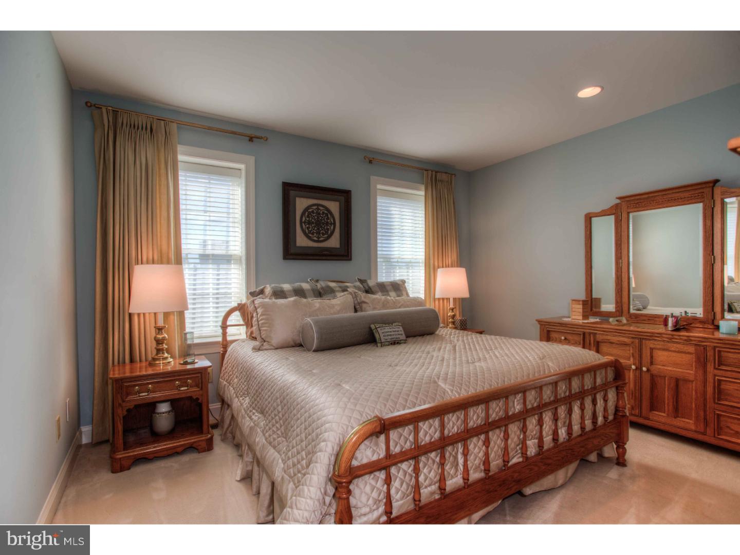 WHITEGATE - Residential