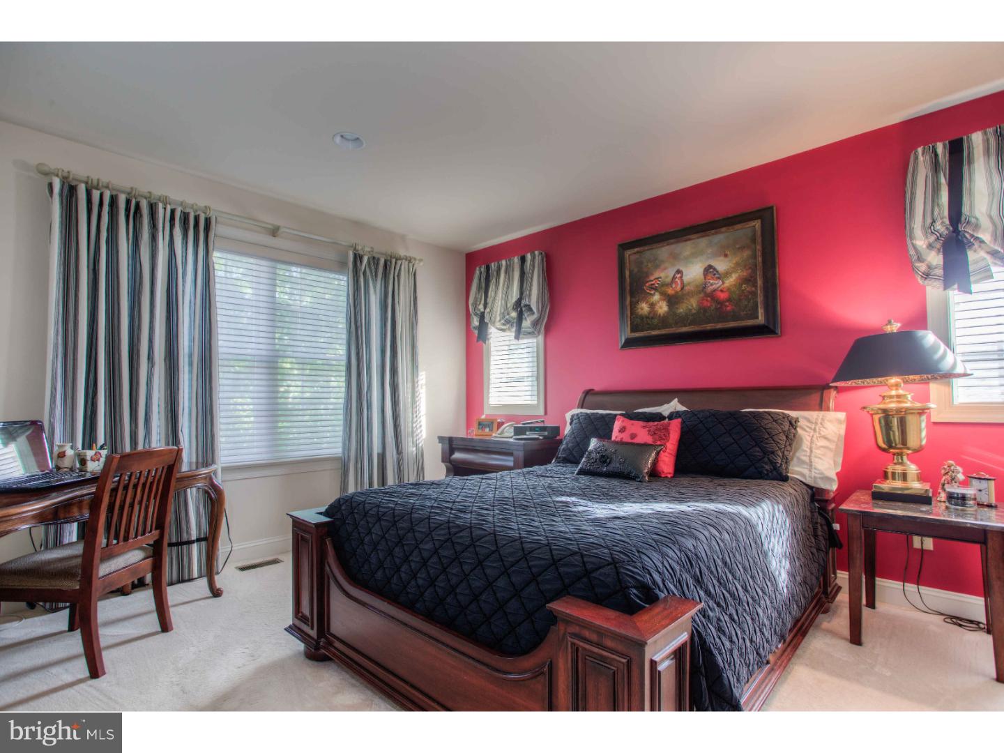 WHITEGATE - Residential