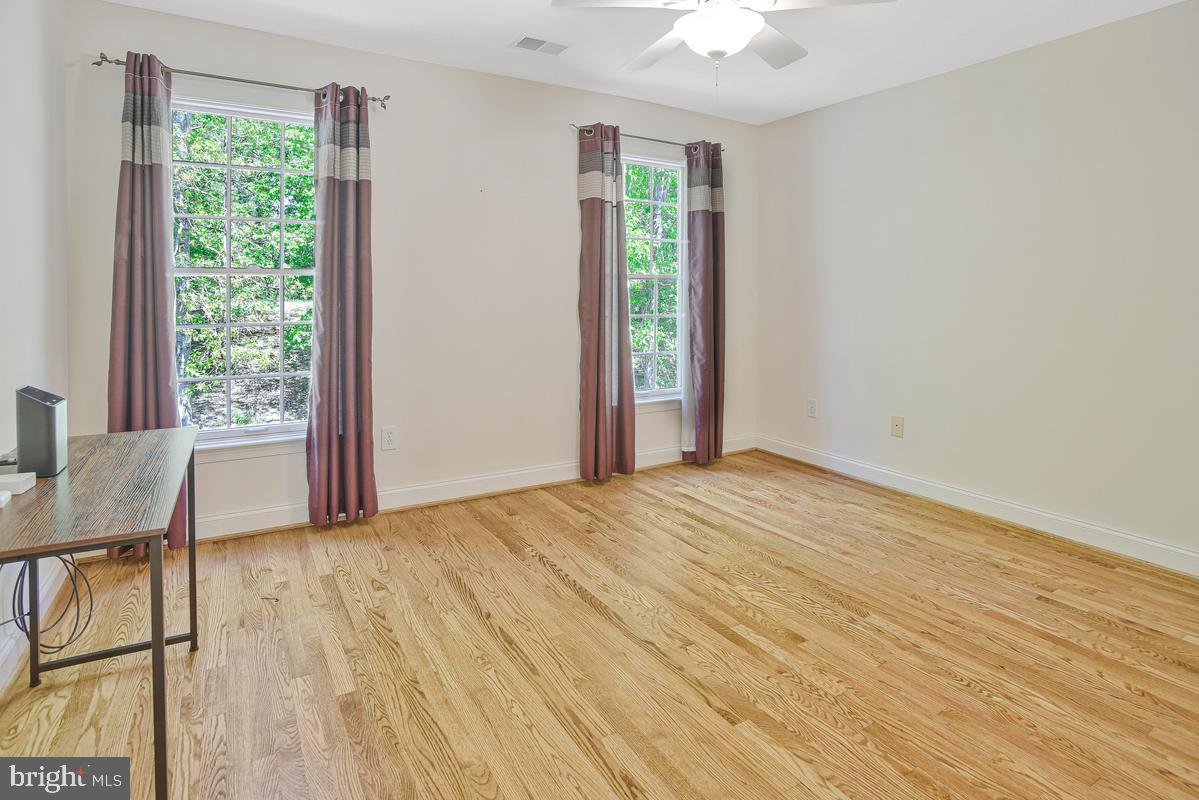 LAKE JAMESON - Residential