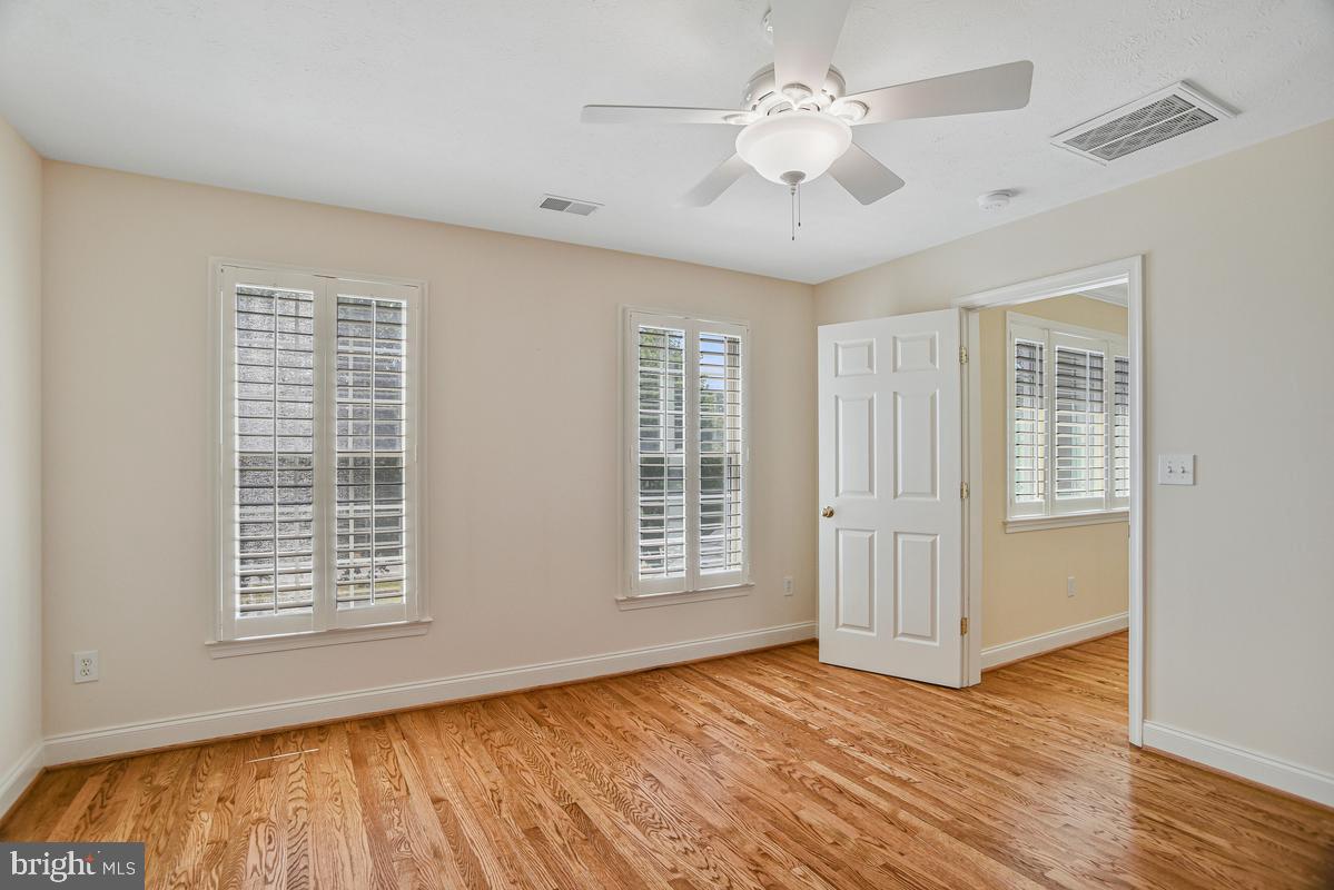 LAKE JAMESON - Residential
