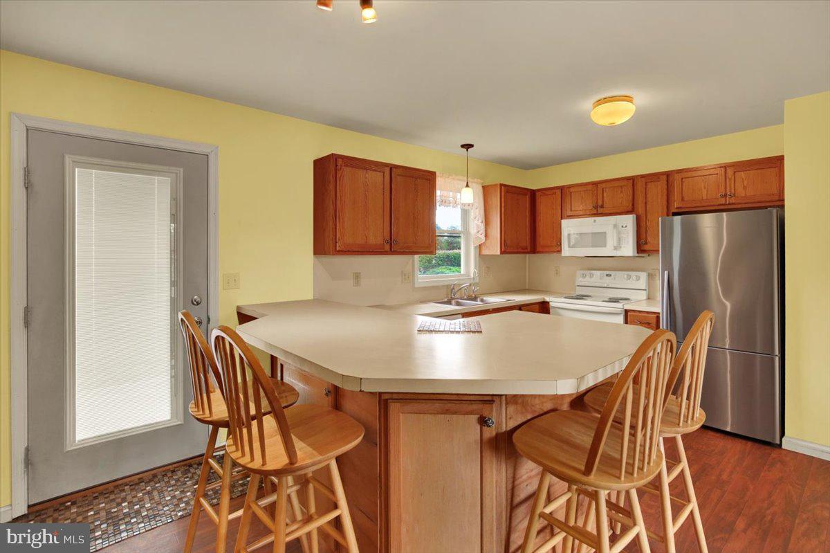 124 TREELINE DRIVE