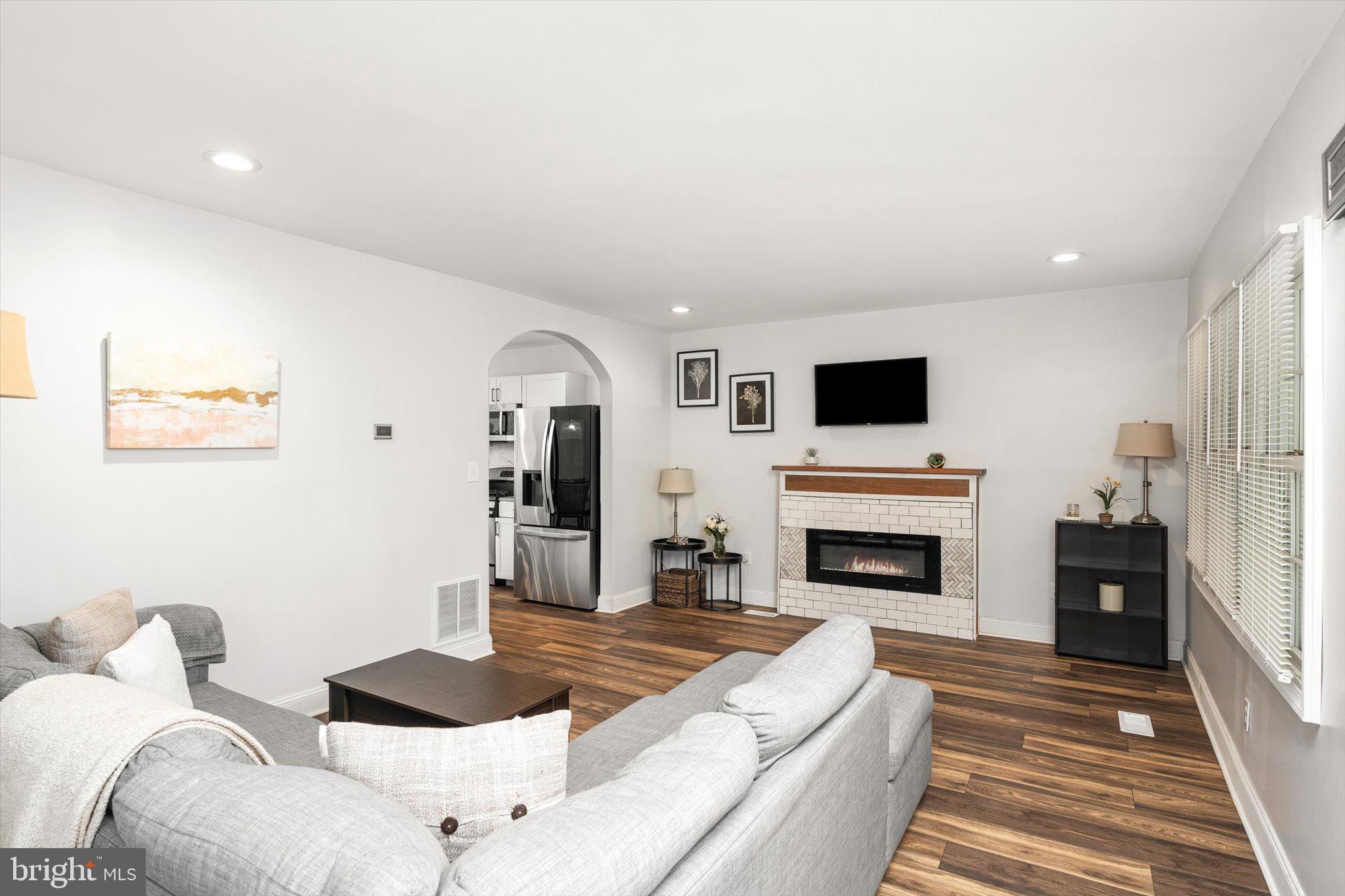 325 CONCORD AVENUE