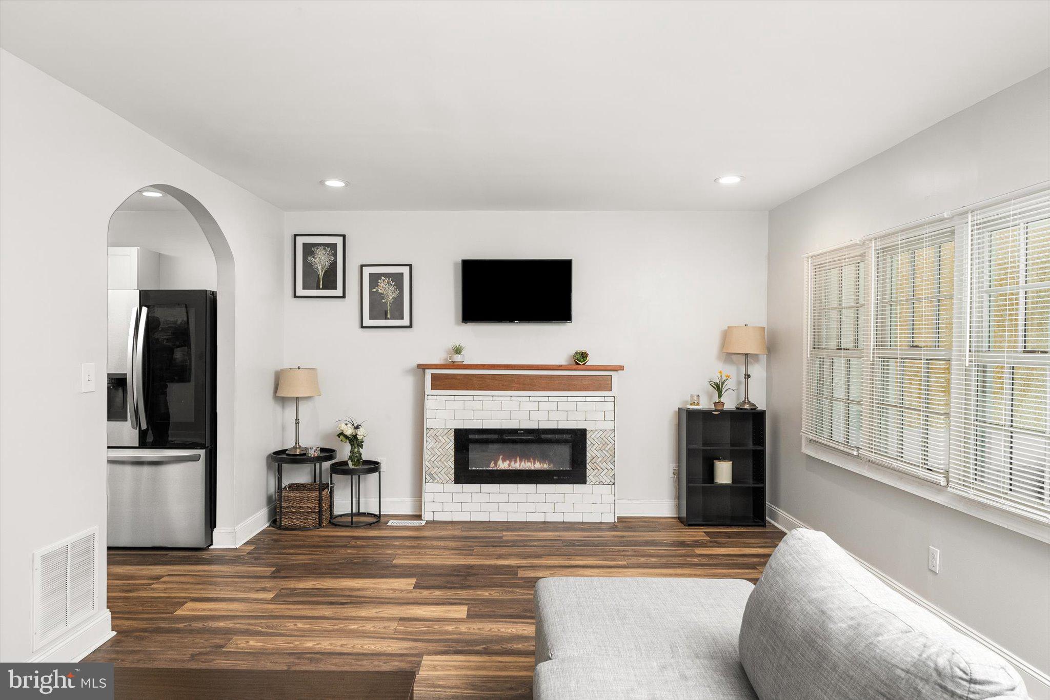 325 CONCORD AVENUE