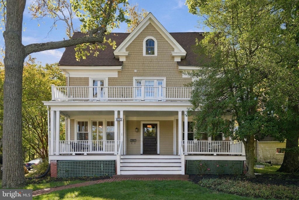 Photo of 600 Cedar Street NW, WASHINGTON, DC 20012 (MLS # DCDC2287334)
