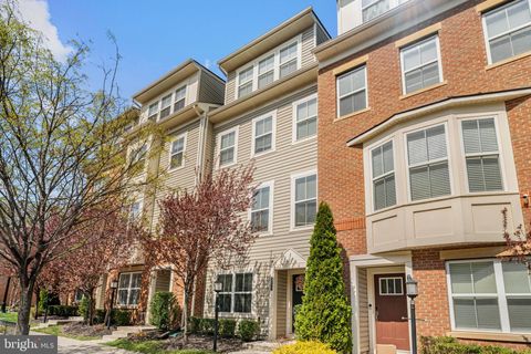 Townhouse For Sale - 7094 Banbury Drive<br/> Howard County, HANOVER, MD 21076
