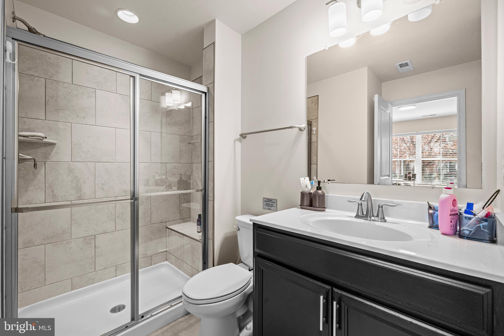 OXFORD SQUARE - Residential