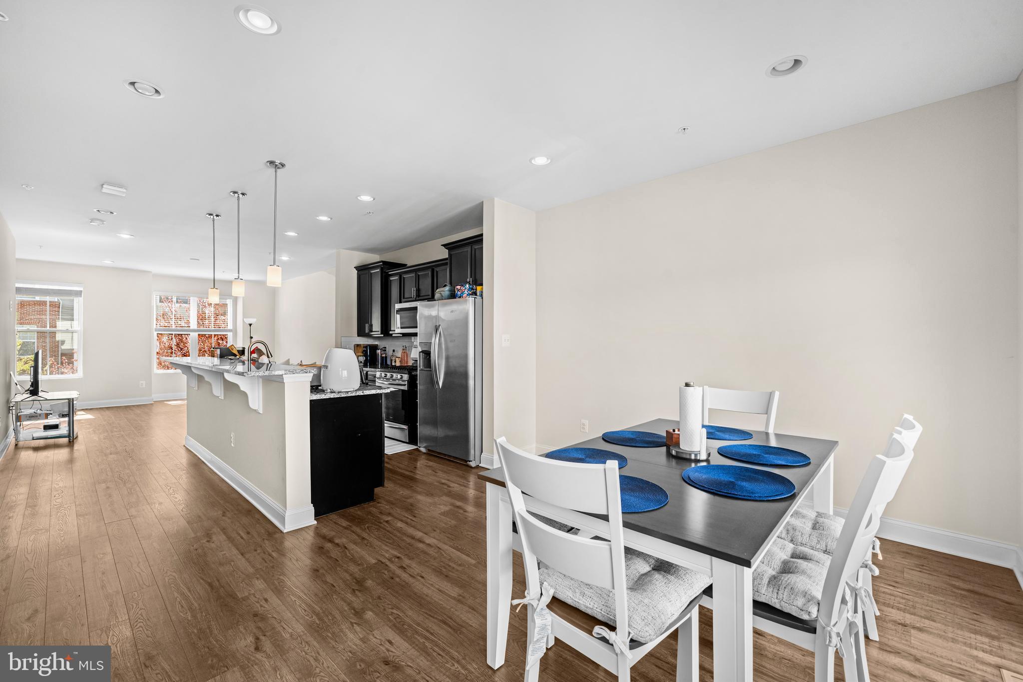 OXFORD SQUARE - Residential