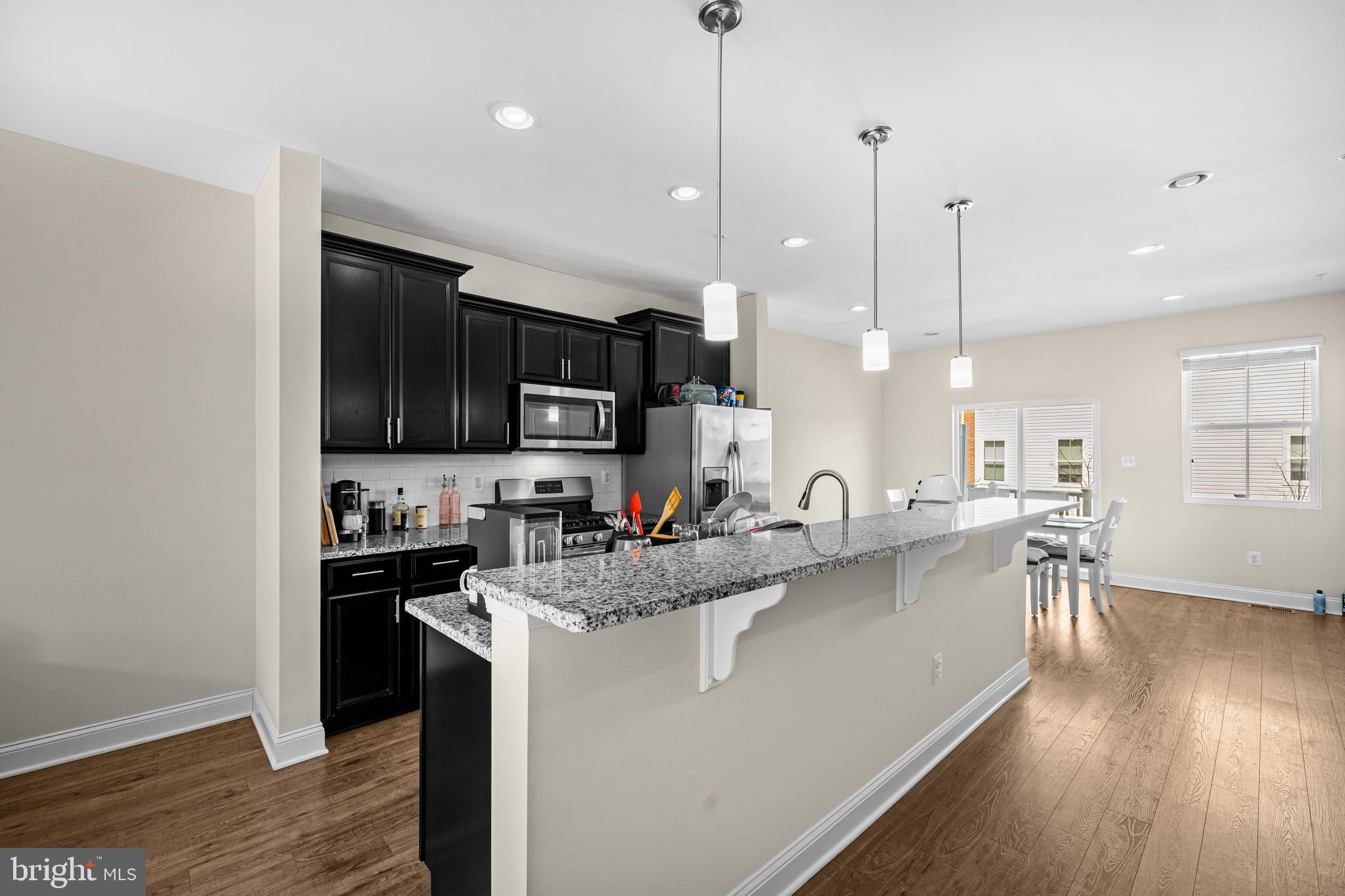 OXFORD SQUARE - Residential