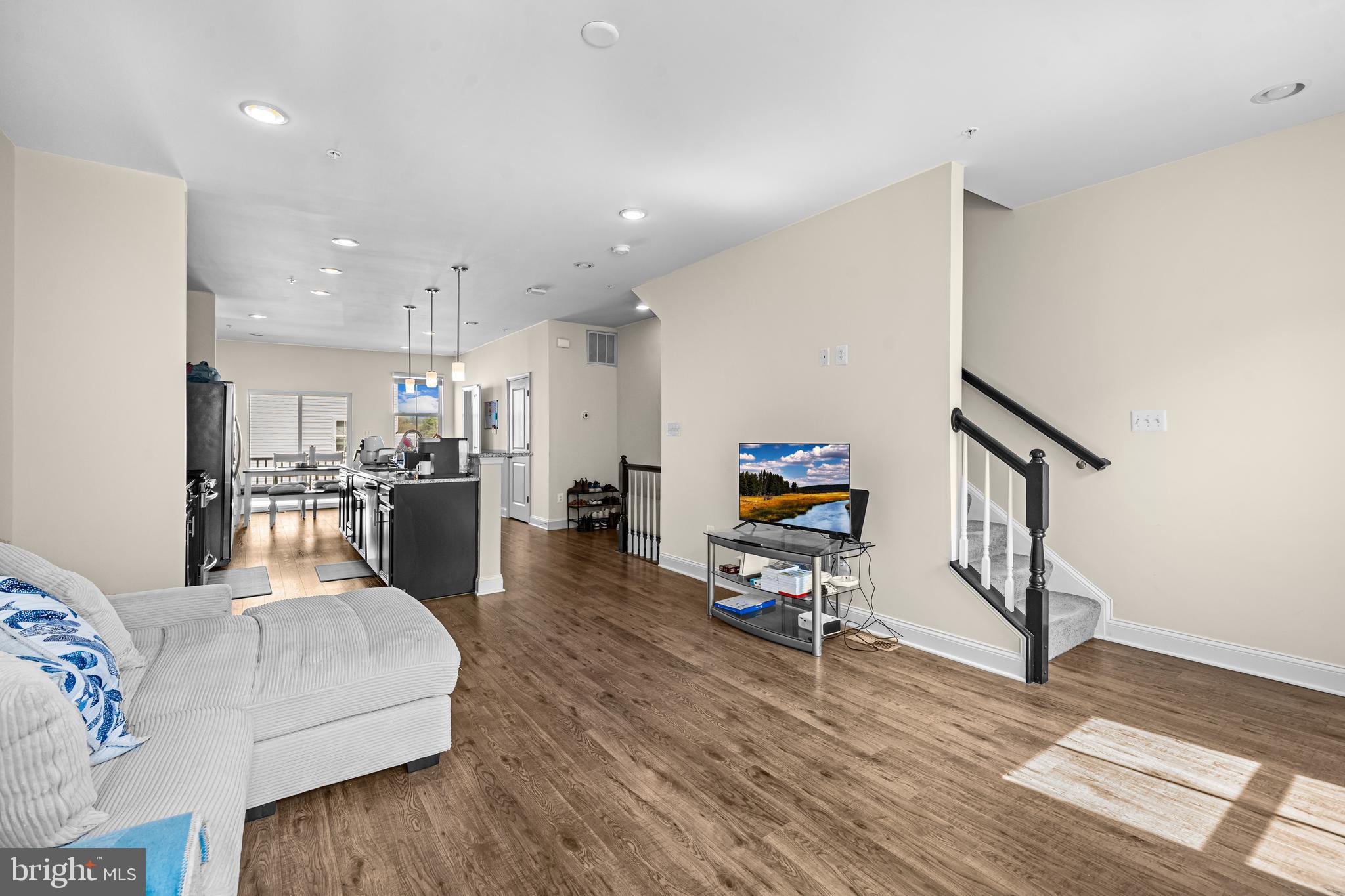 OXFORD SQUARE - Residential