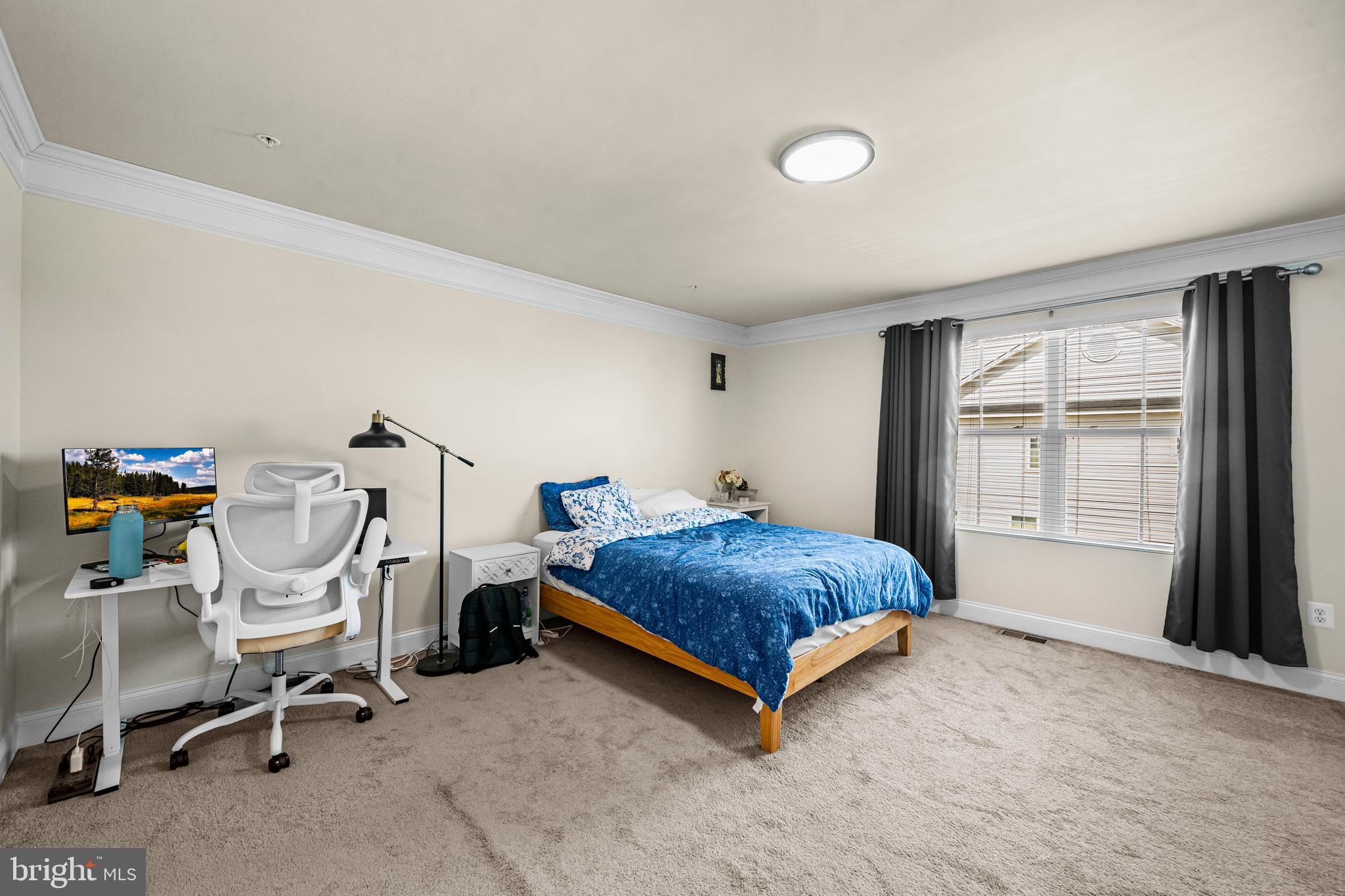 OXFORD SQUARE - Residential