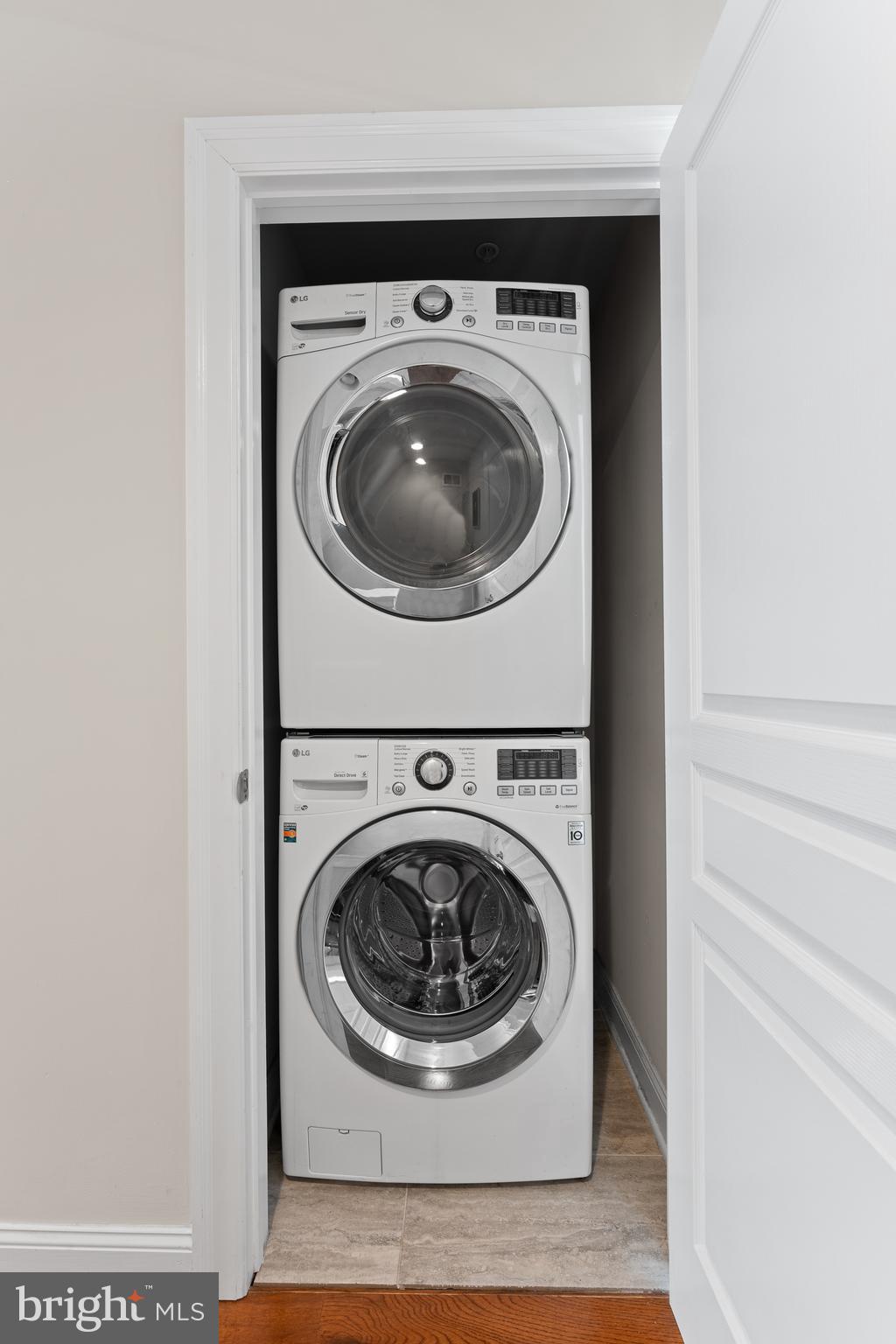 EAST PASSYUNK CROSSING - Residential Lease