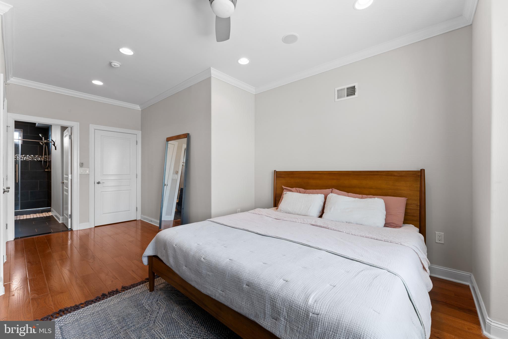 EAST PASSYUNK CROSSING - Residential Lease