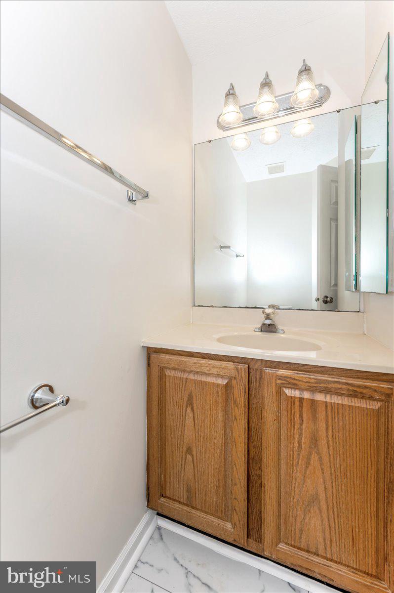 GUNNERS LAKE VILLAGE - Residential