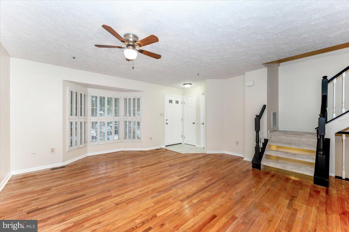 GUNNERS LAKE VILLAGE - Residential