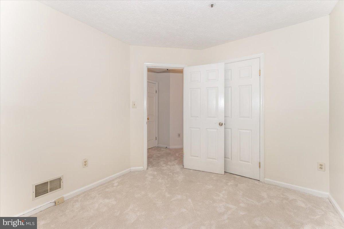 GUNNERS LAKE VILLAGE - Residential