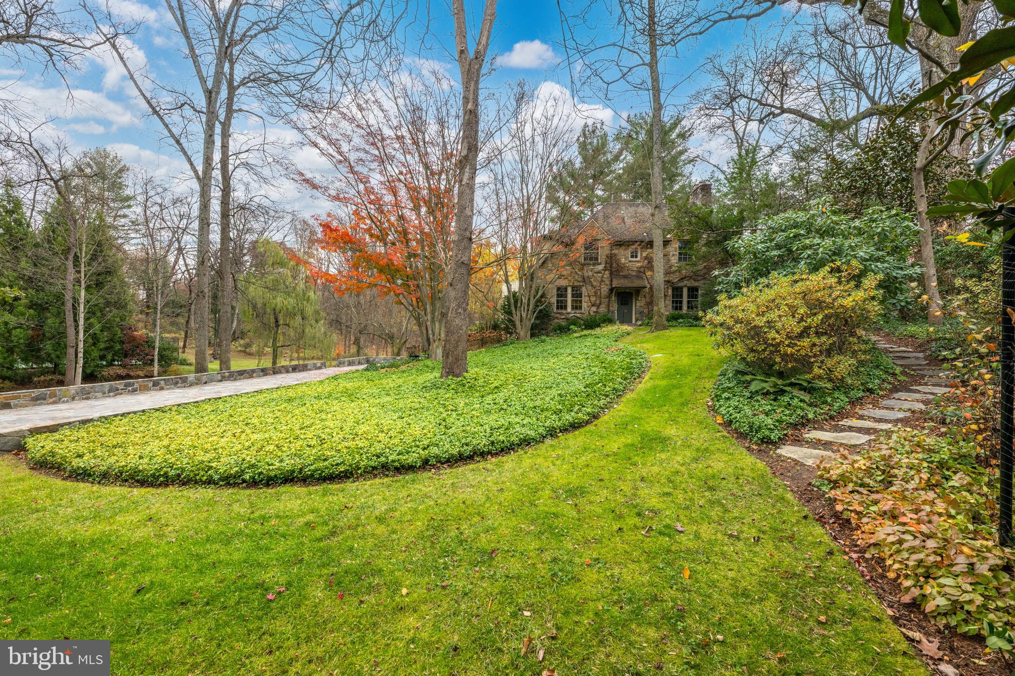 2323 PORTER STREET NW