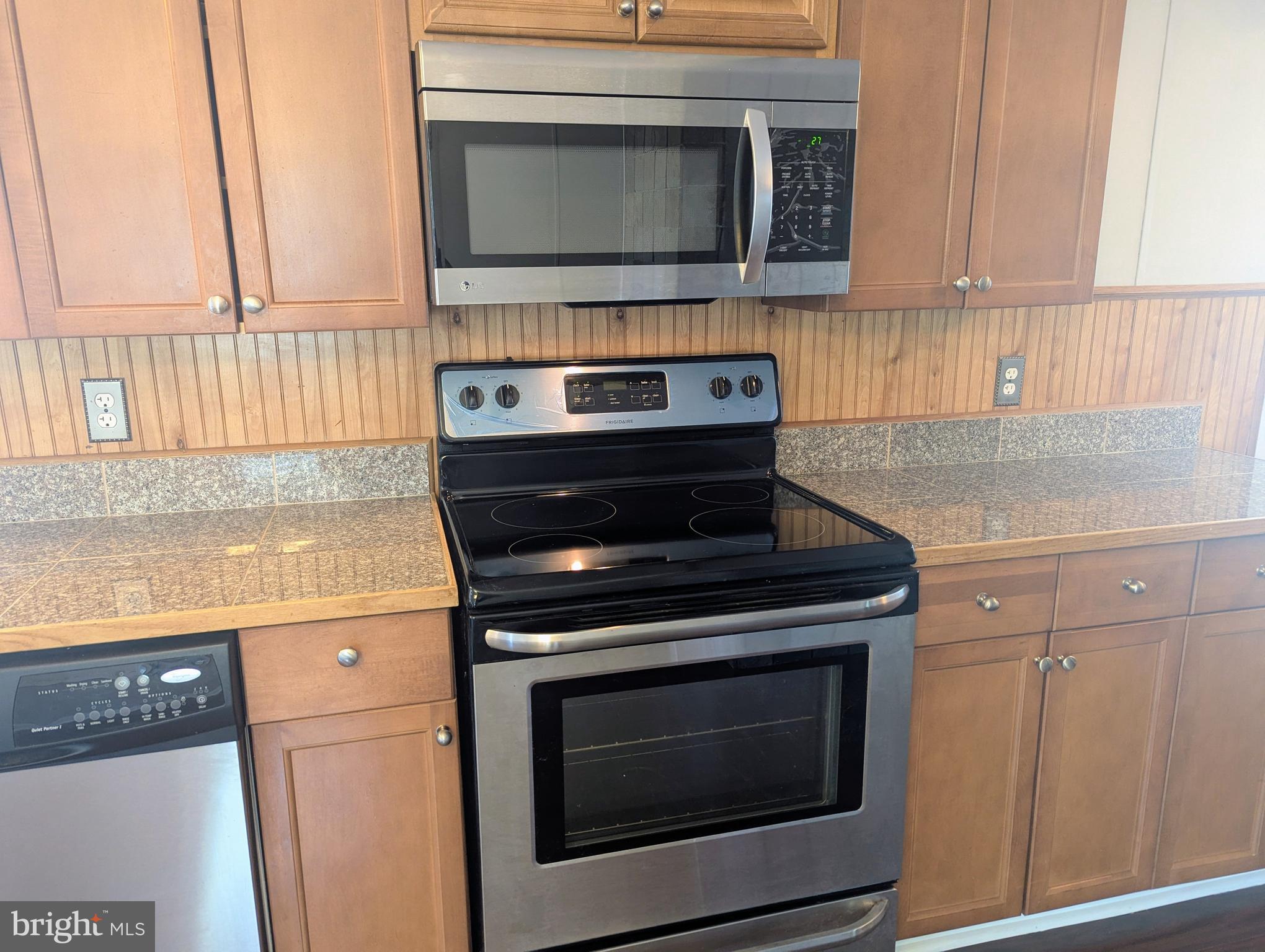 POTNETS CREEKSIDE - Residential