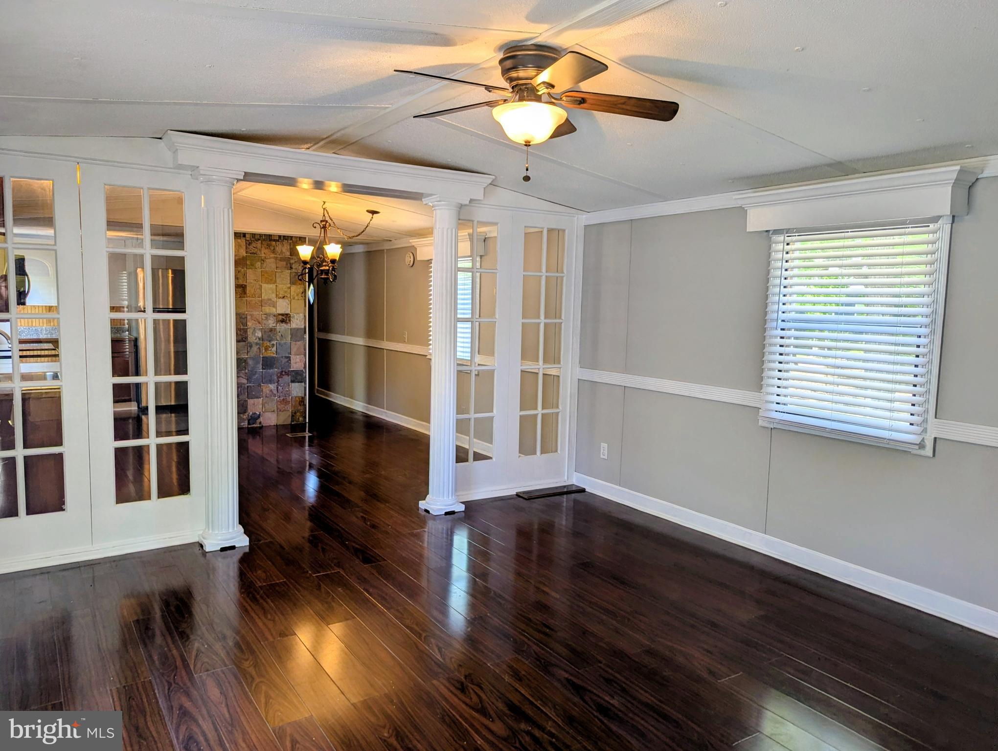 POTNETS CREEKSIDE - Residential