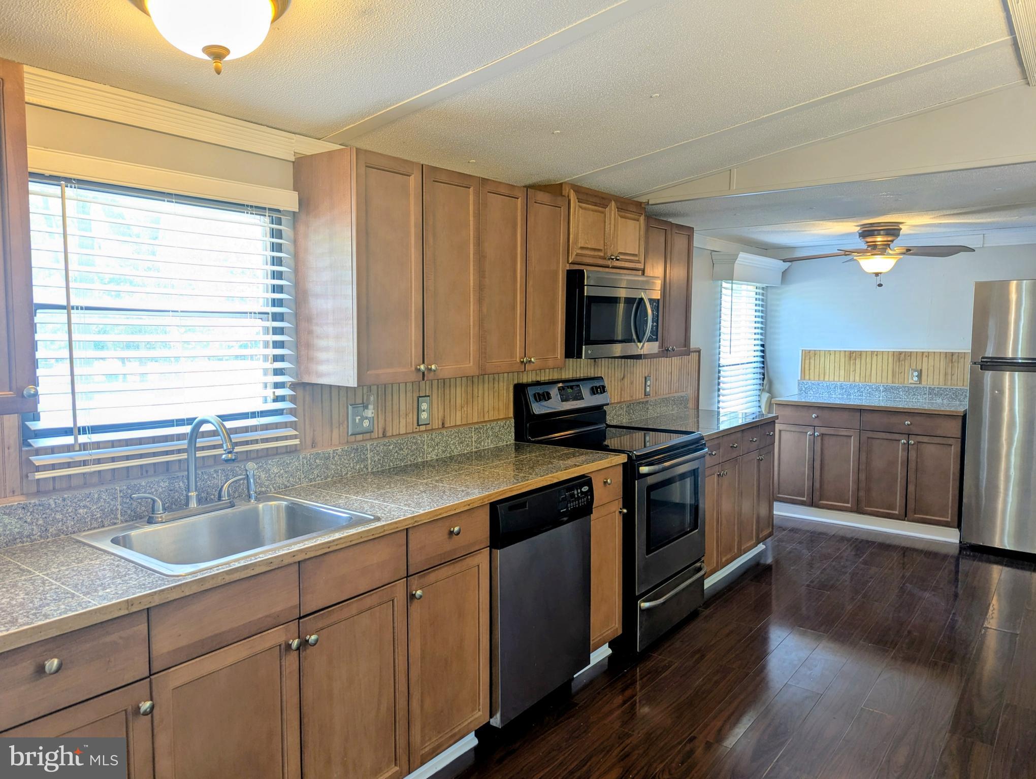 POTNETS CREEKSIDE - Residential