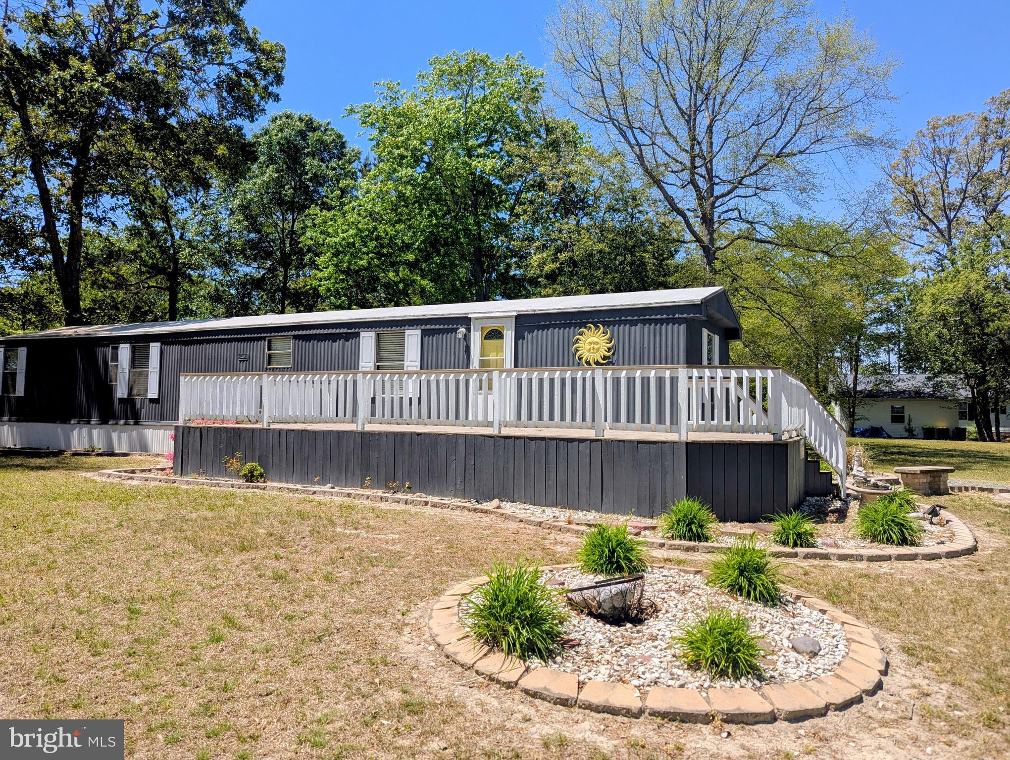 POTNETS CREEKSIDE - Residential
