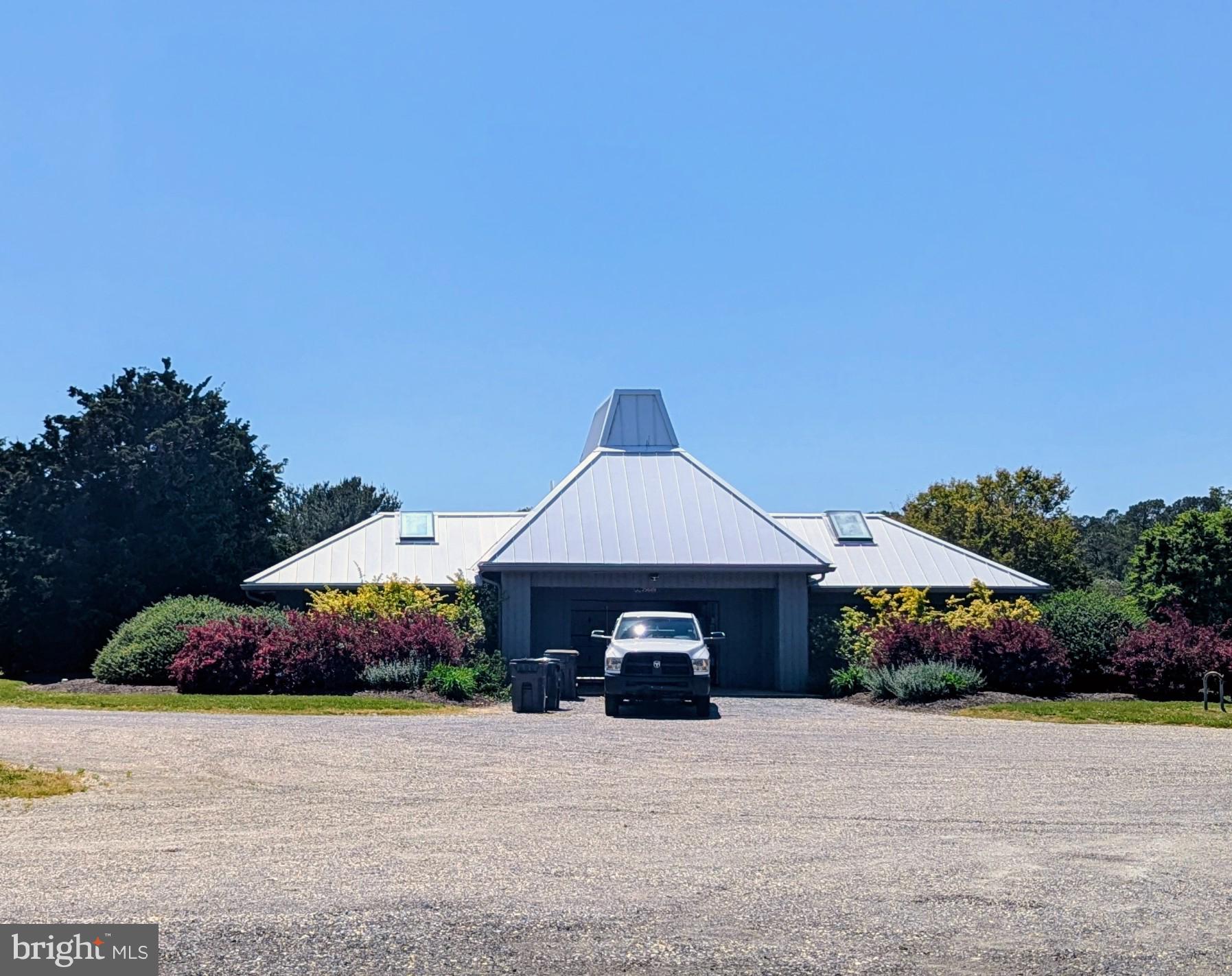 POTNETS CREEKSIDE - Residential