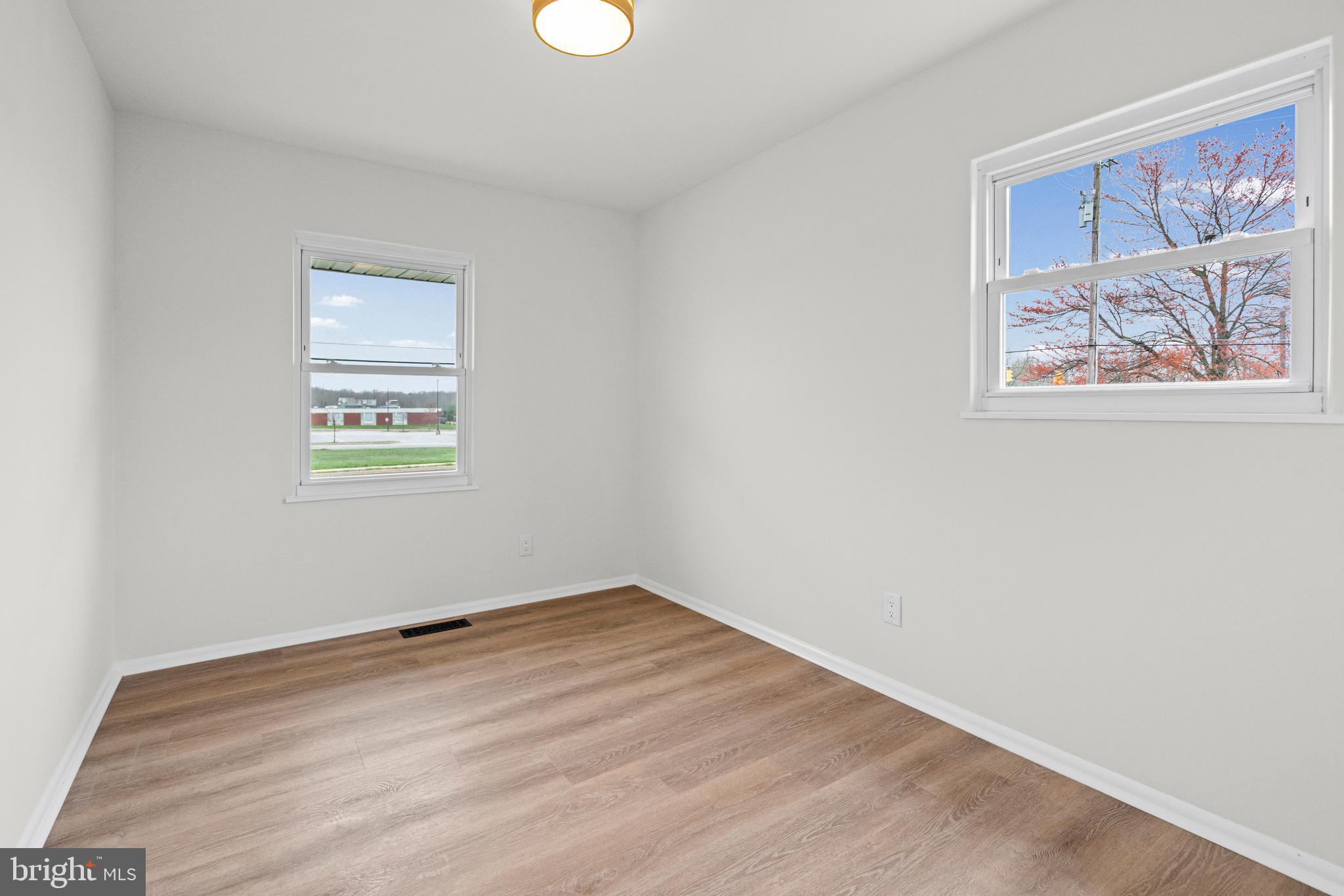 EDGE MEAD - Residential