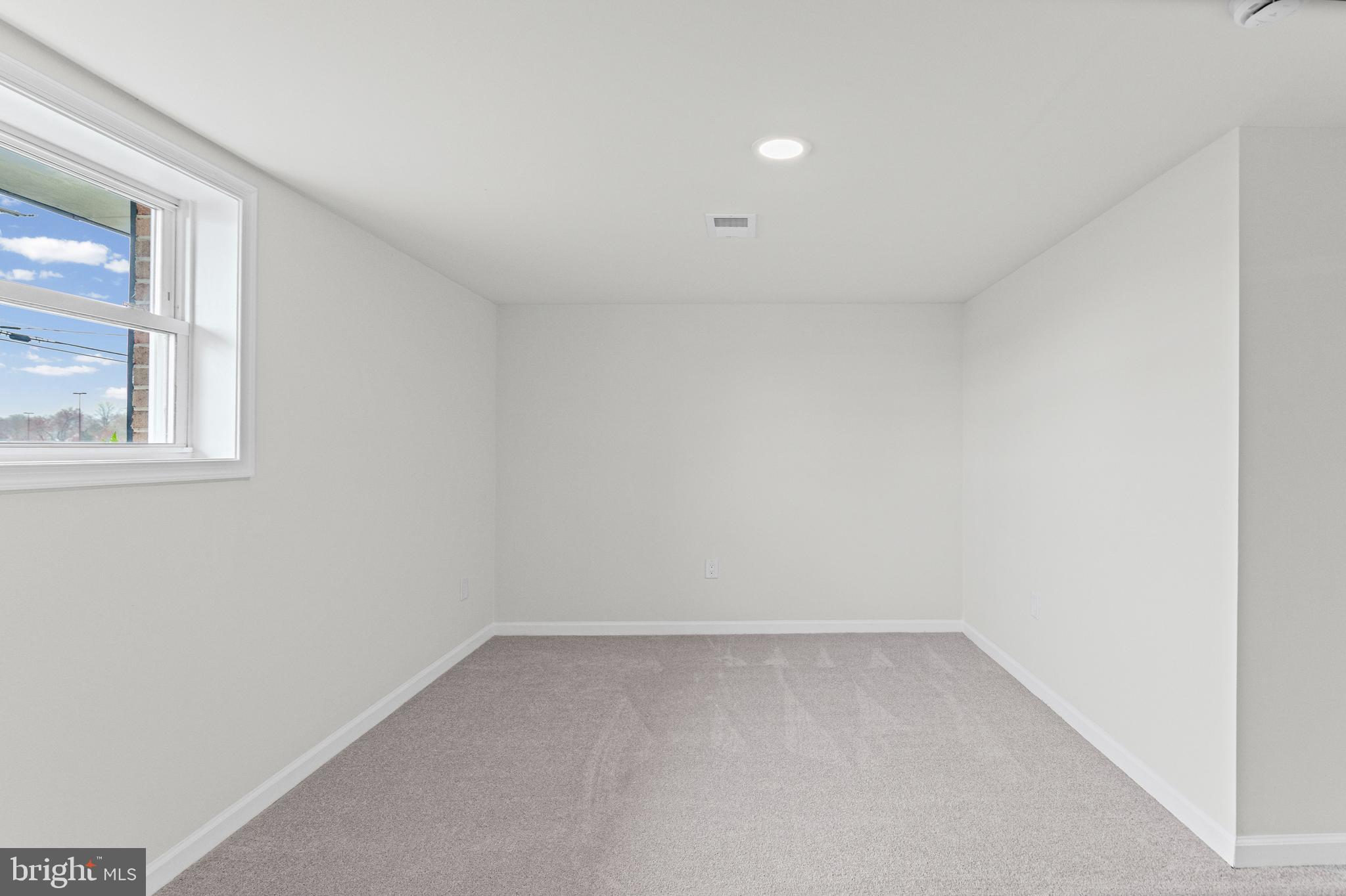 EDGE MEAD - Residential