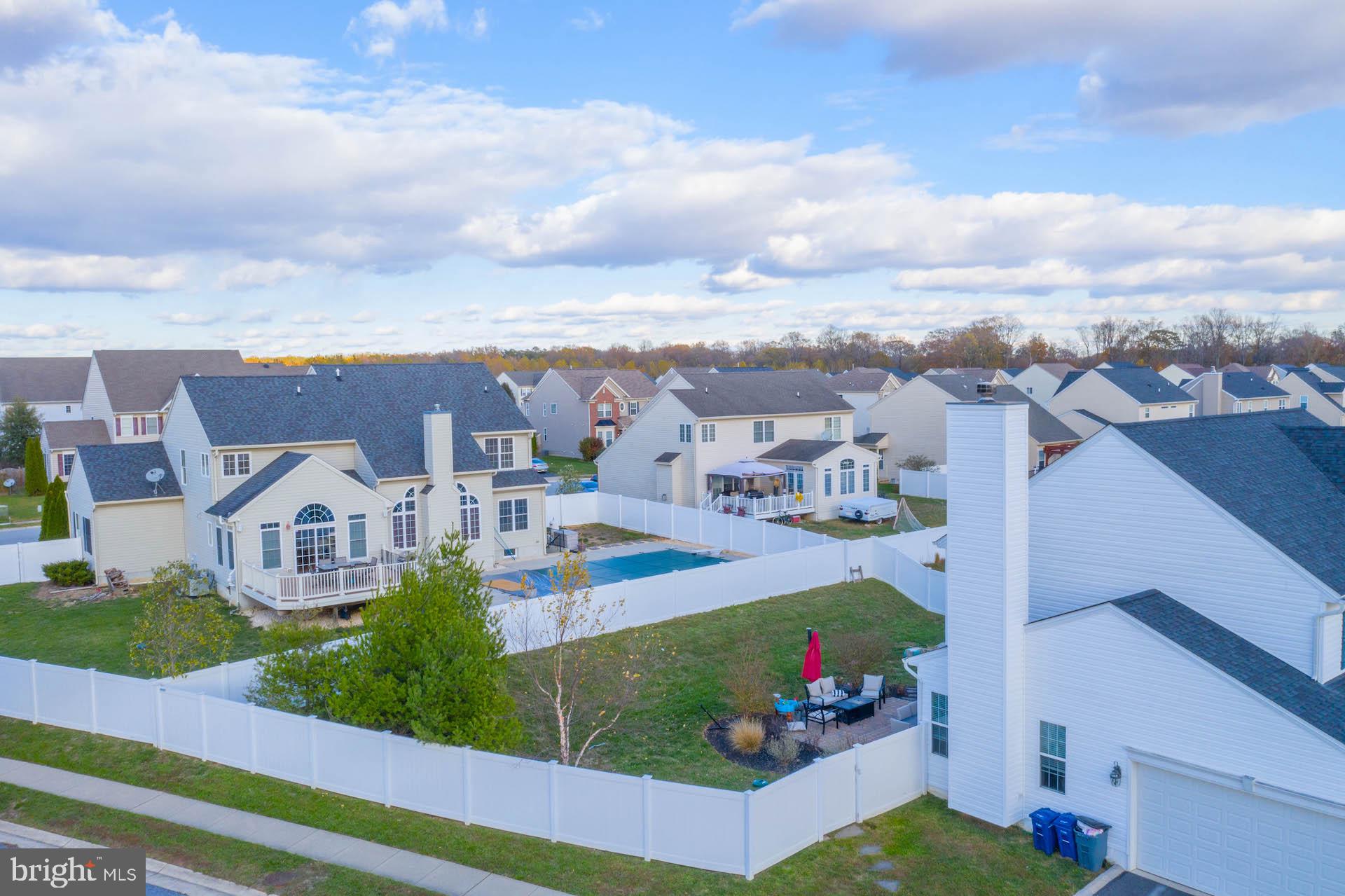 NORTH BROOK - Residential