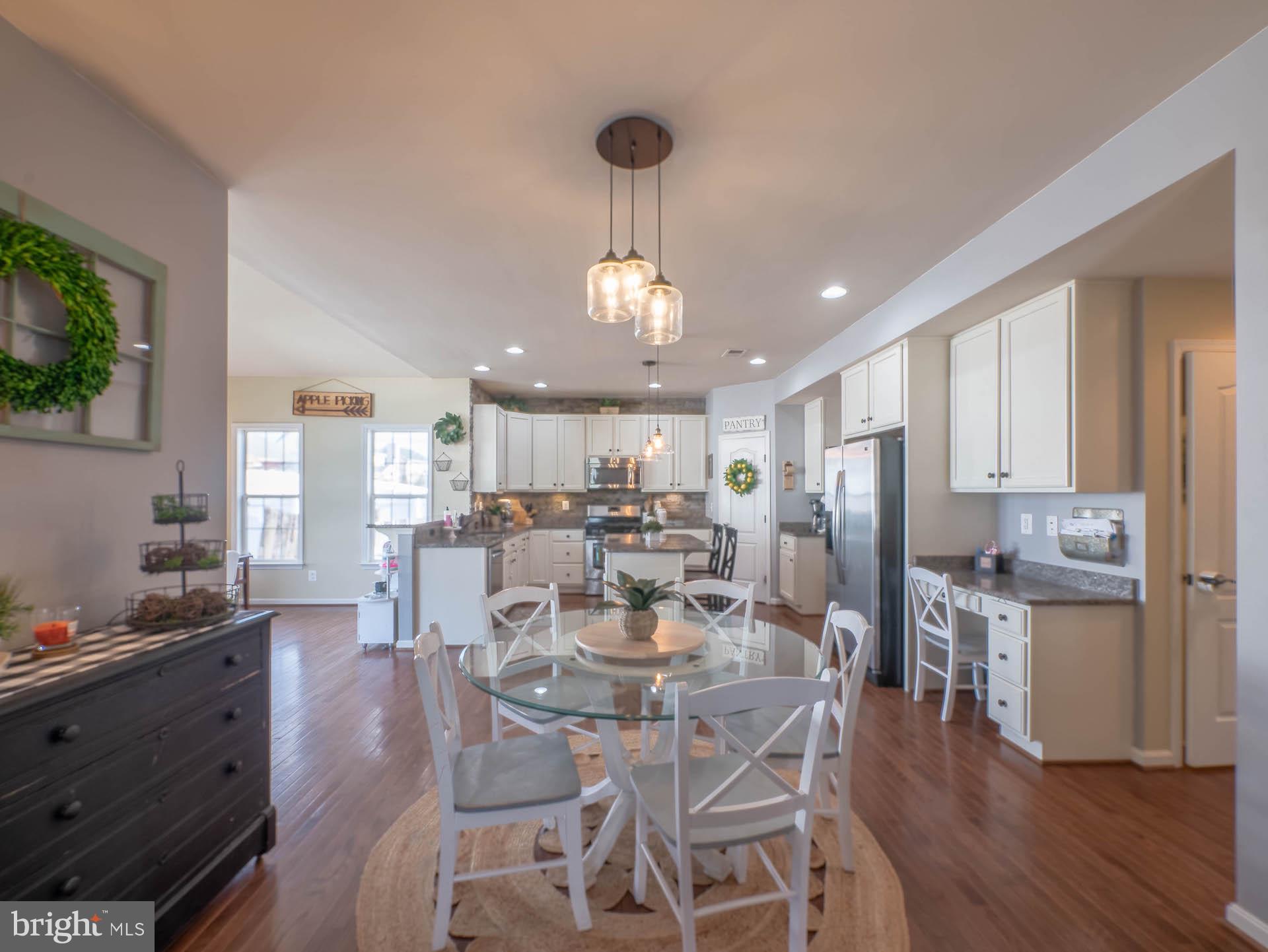 NORTH BROOK - Residential