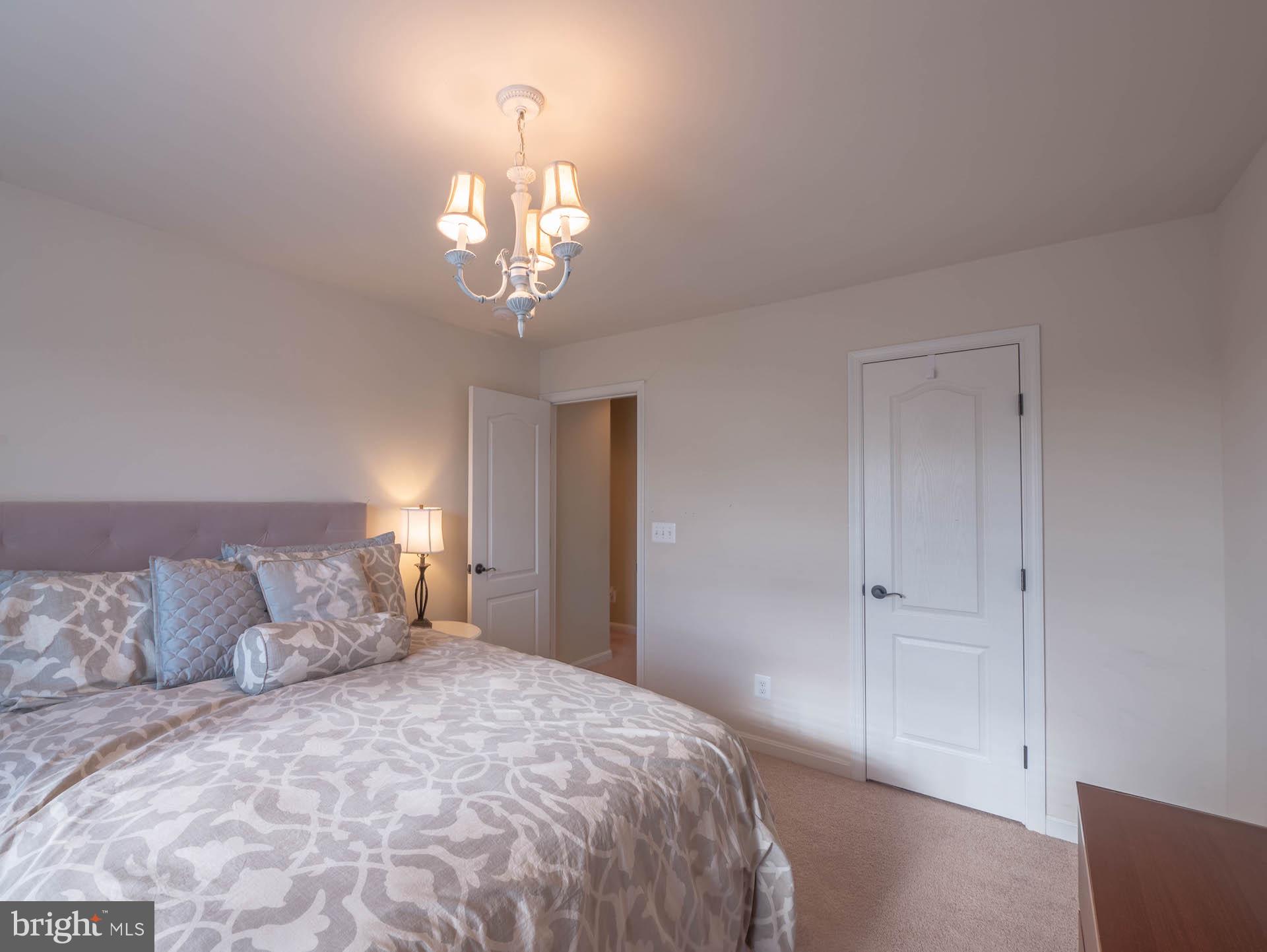 NORTH BROOK - Residential