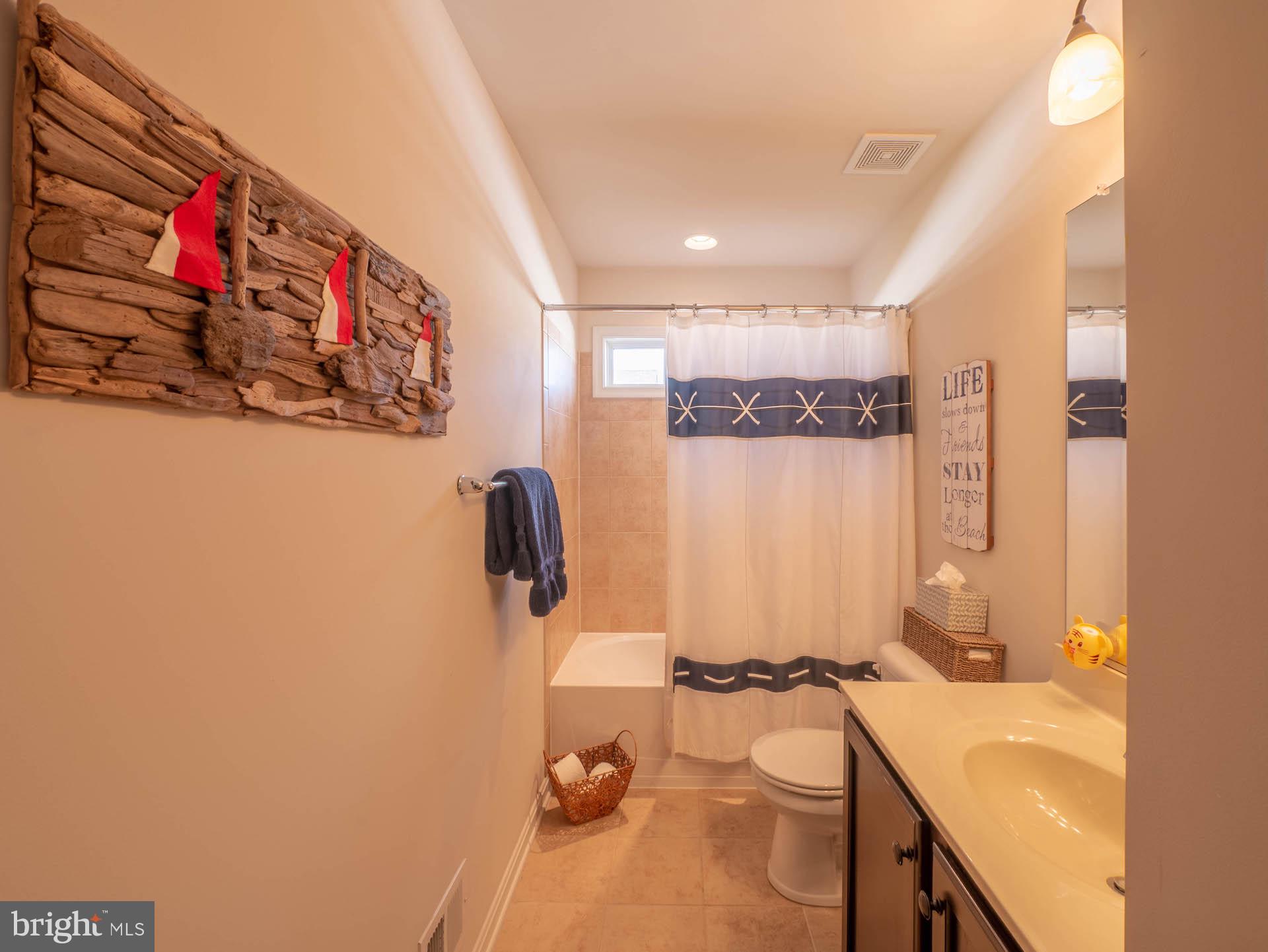 NORTH BROOK - Residential