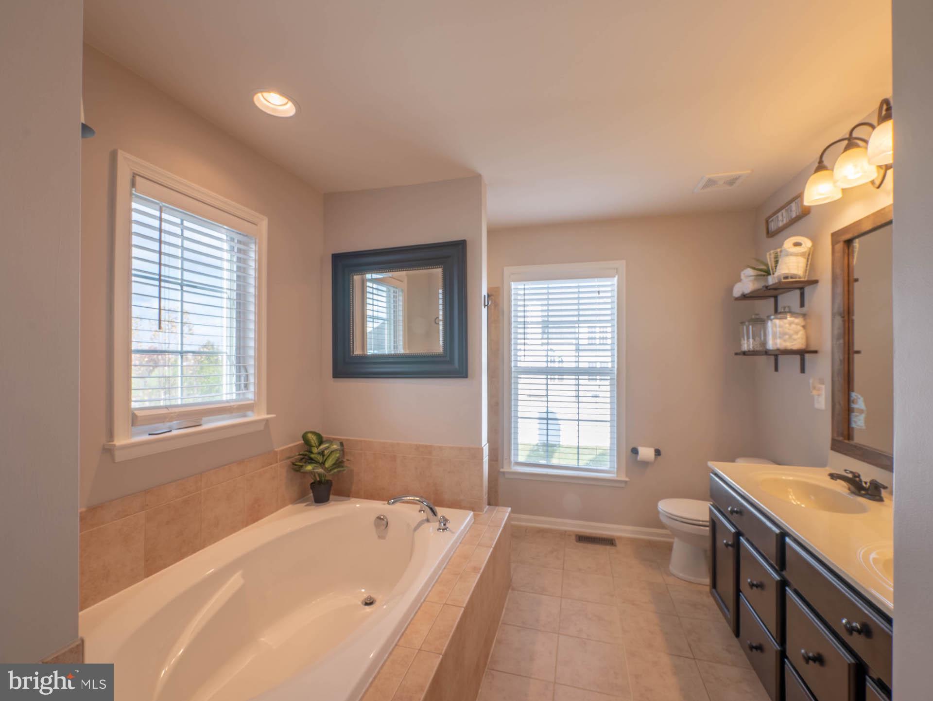 NORTH BROOK - Residential